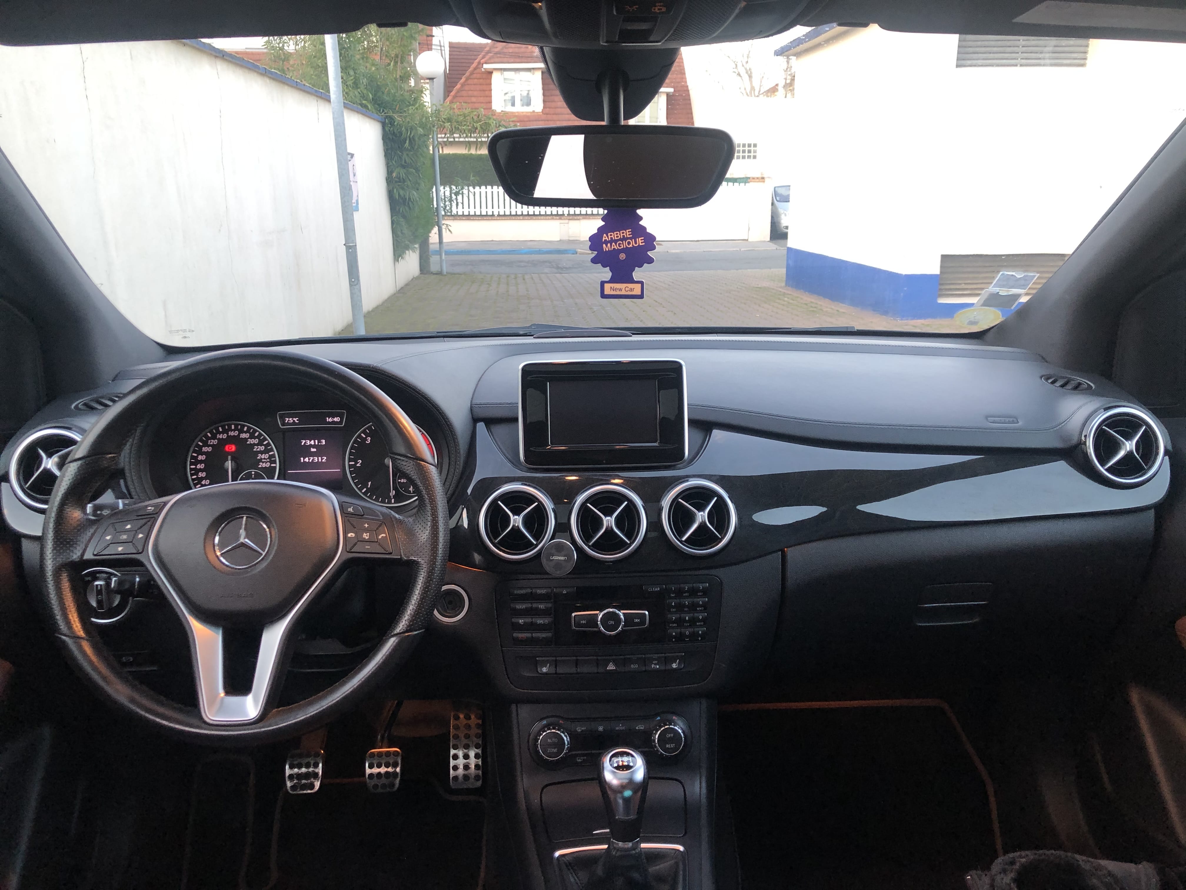 Mercedes-Benz Classe B avec Entrée audio / iPod