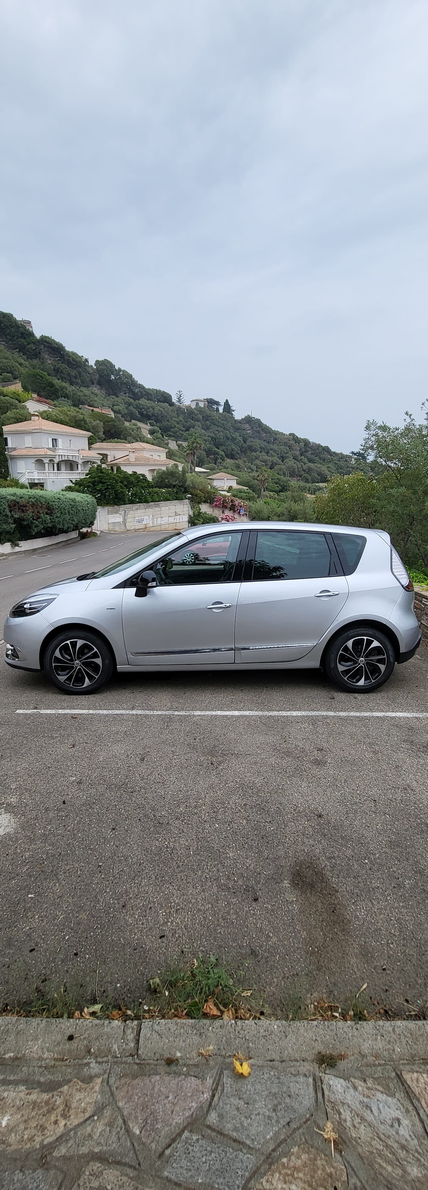 Renault Scenic avec Climatisation