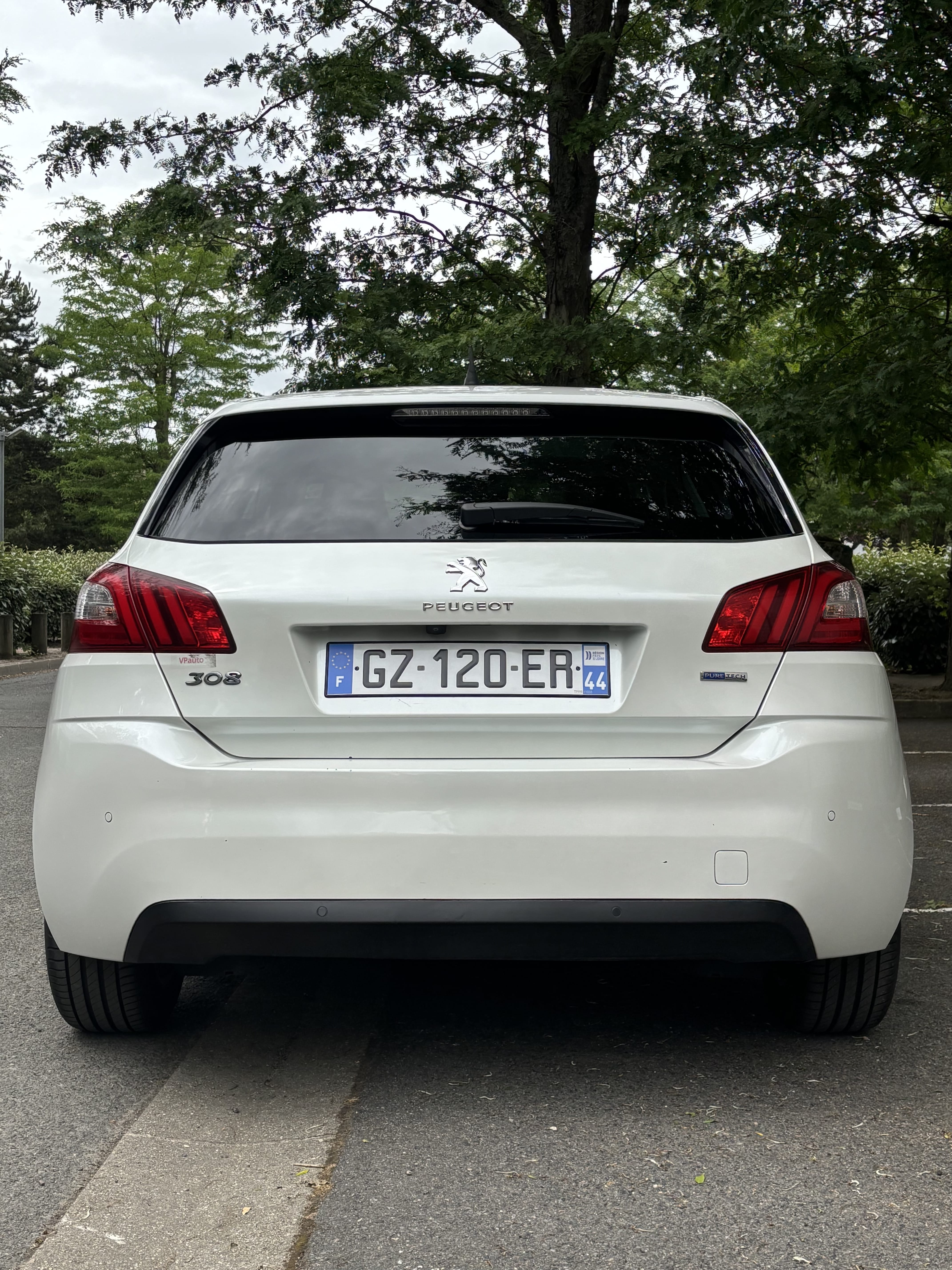 Peugeot 308 Allure 1.2L 130cv essence EAT6 | Toit panoramique | caméra de recul