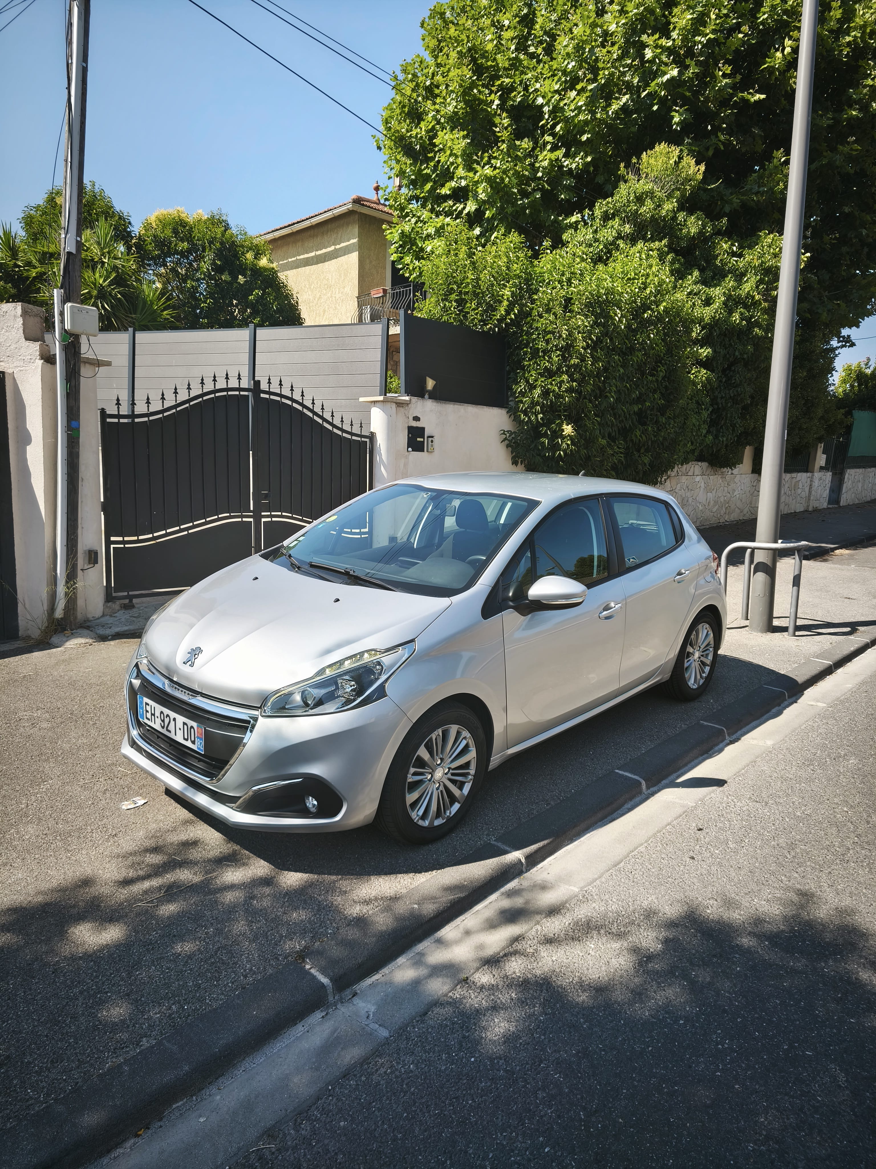 Peugeot 208, 2016, Diesel