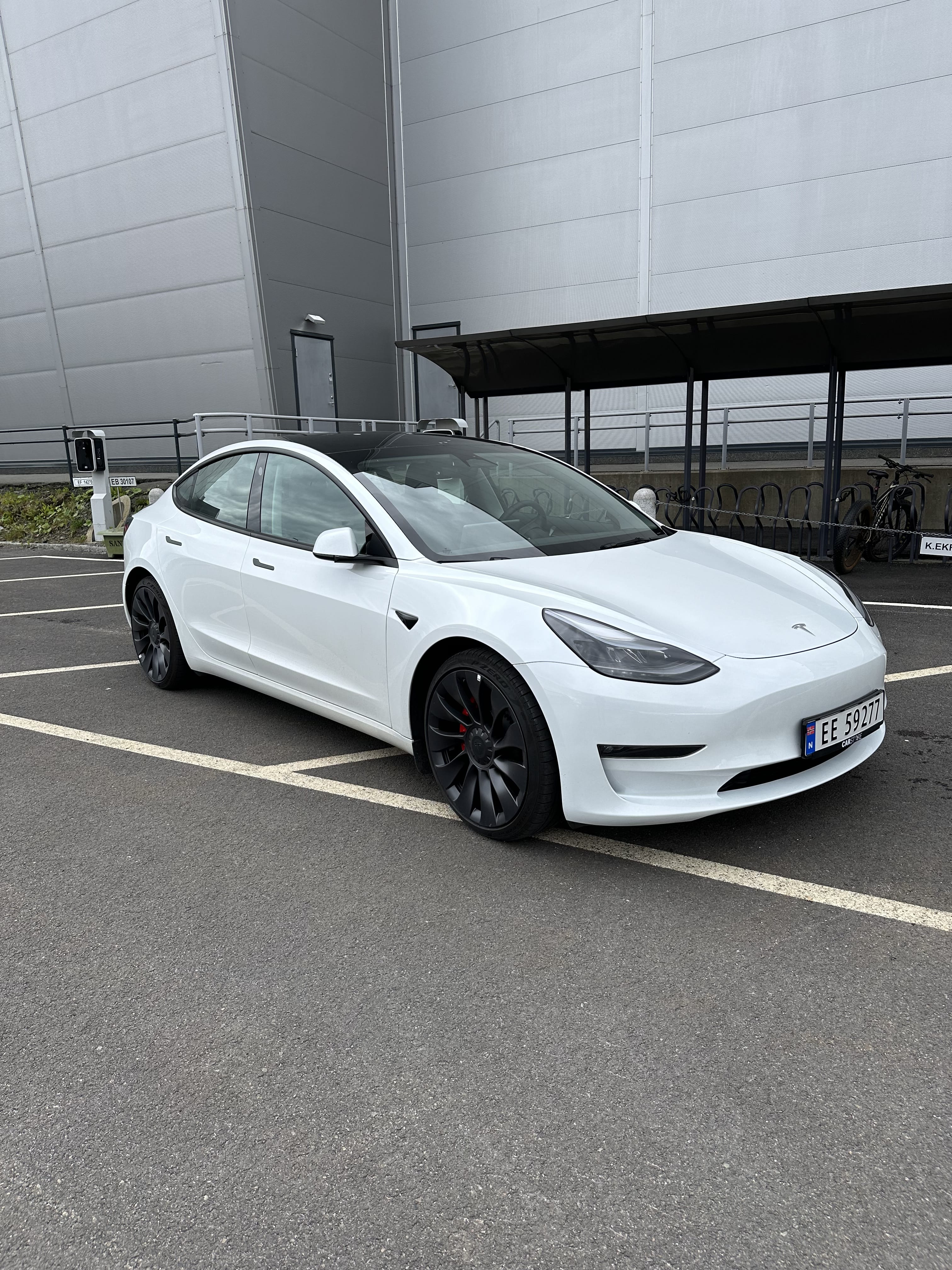 Tesla Model 3 Performance, 2024, Elektrisk, automatisk