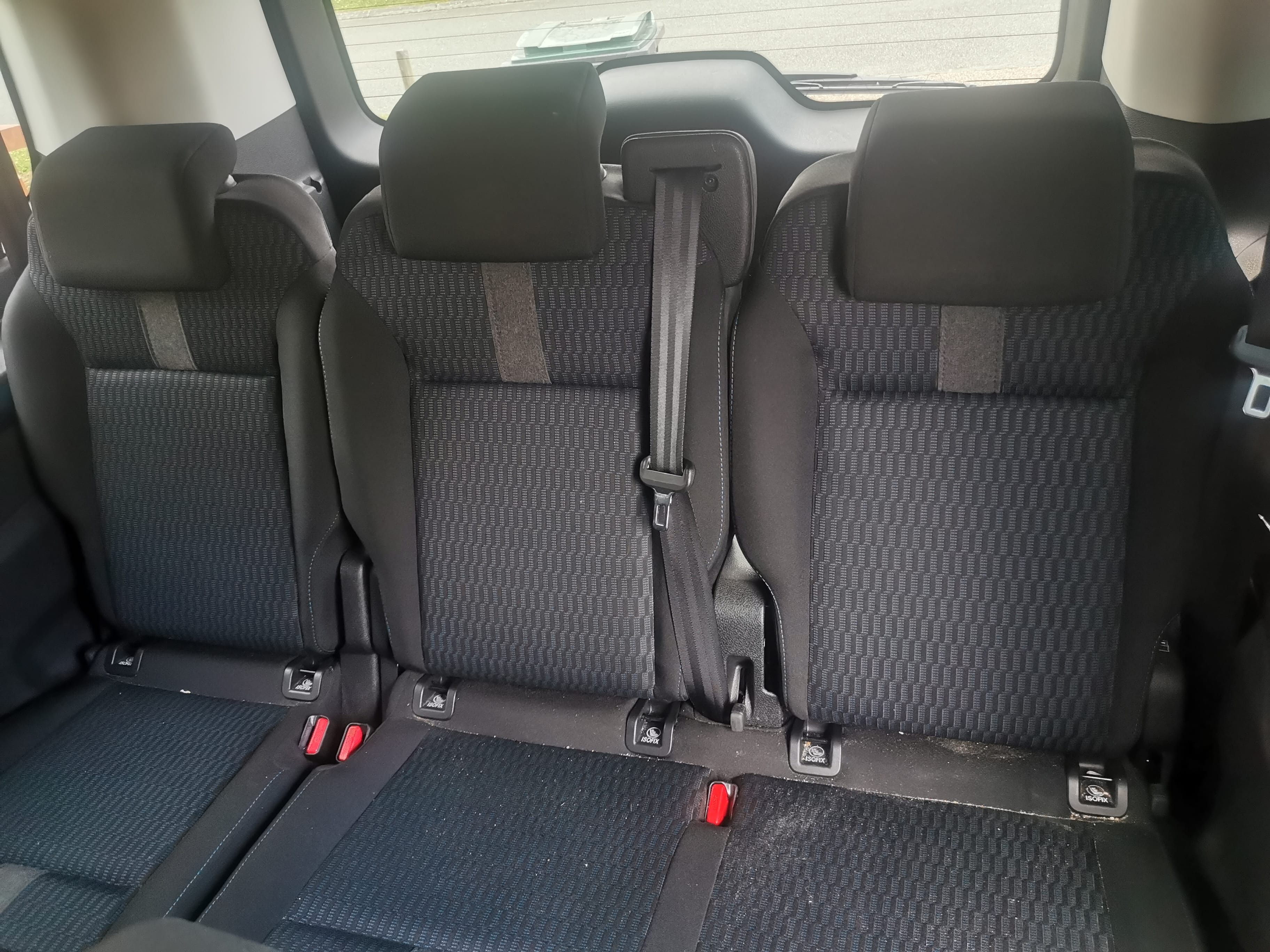 Peugeot Traveller avec Siège bébé