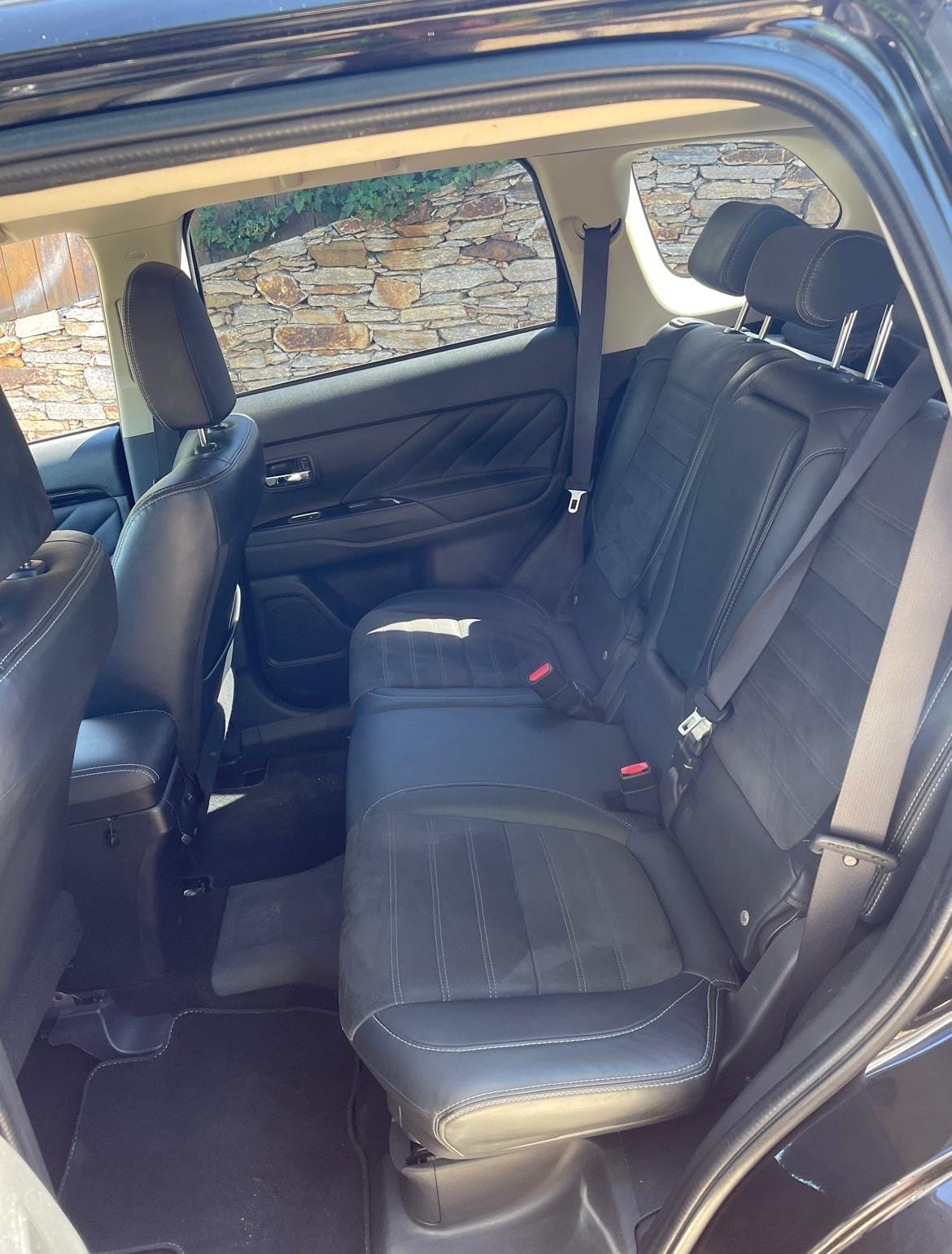 Mitsubishi Outlander Hybride avec GPS