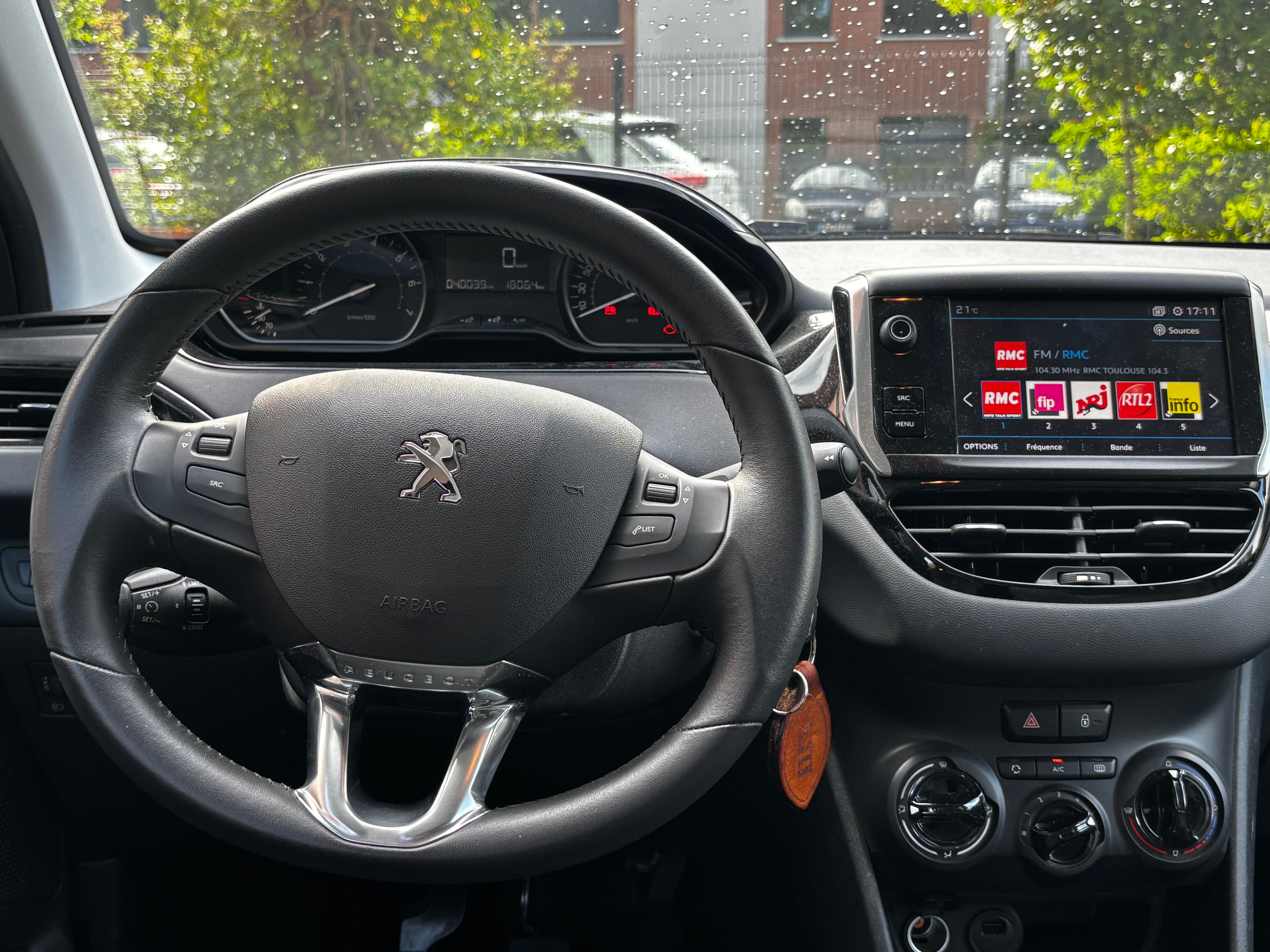 Peugeot 208 avec Régulateur de vitesse
