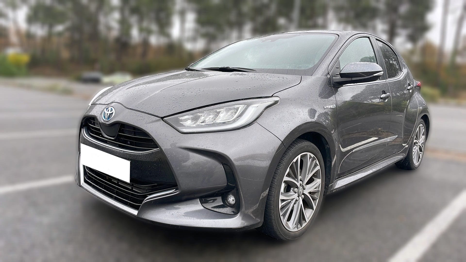 Toyota Yaris Hybride, 2021, Essence 95 / Électrique (hybride), automatique