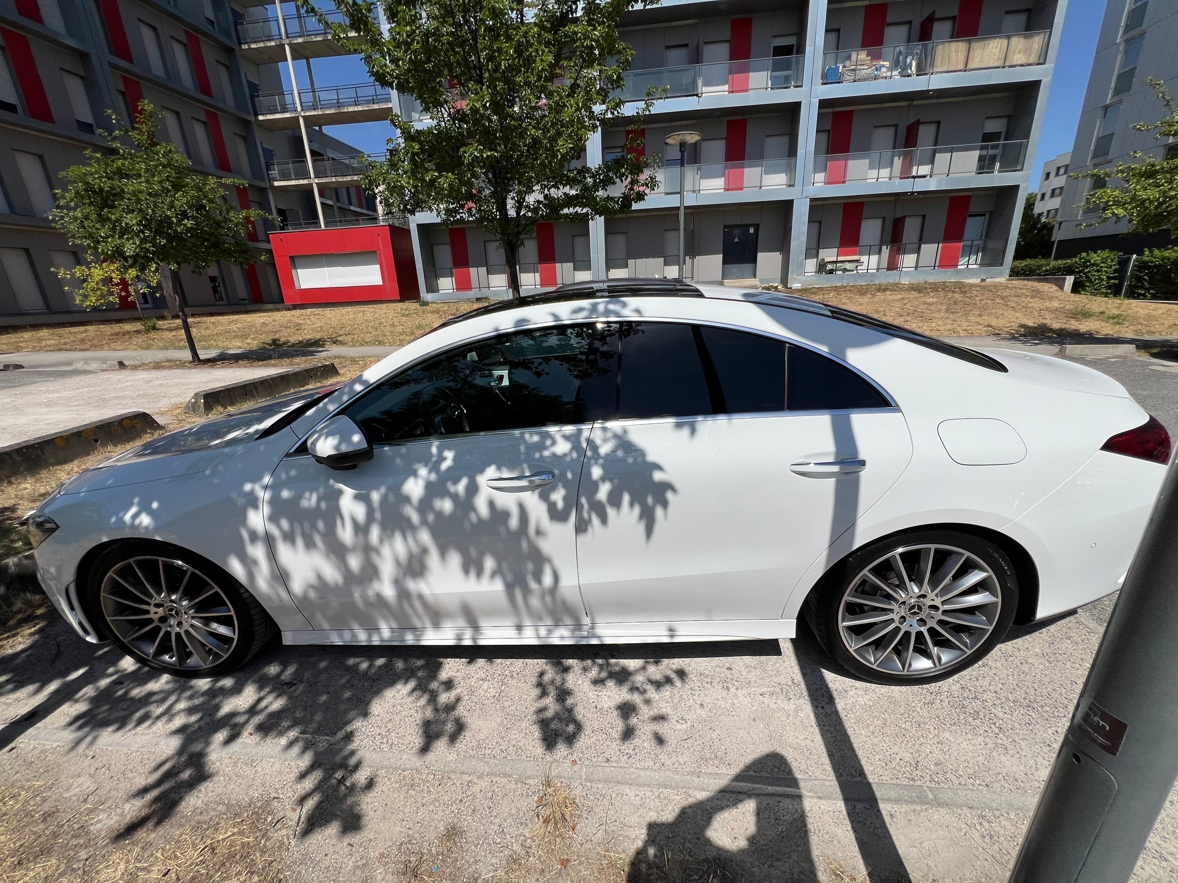 Mercedes-Benz Classe CLA avec Climatisation