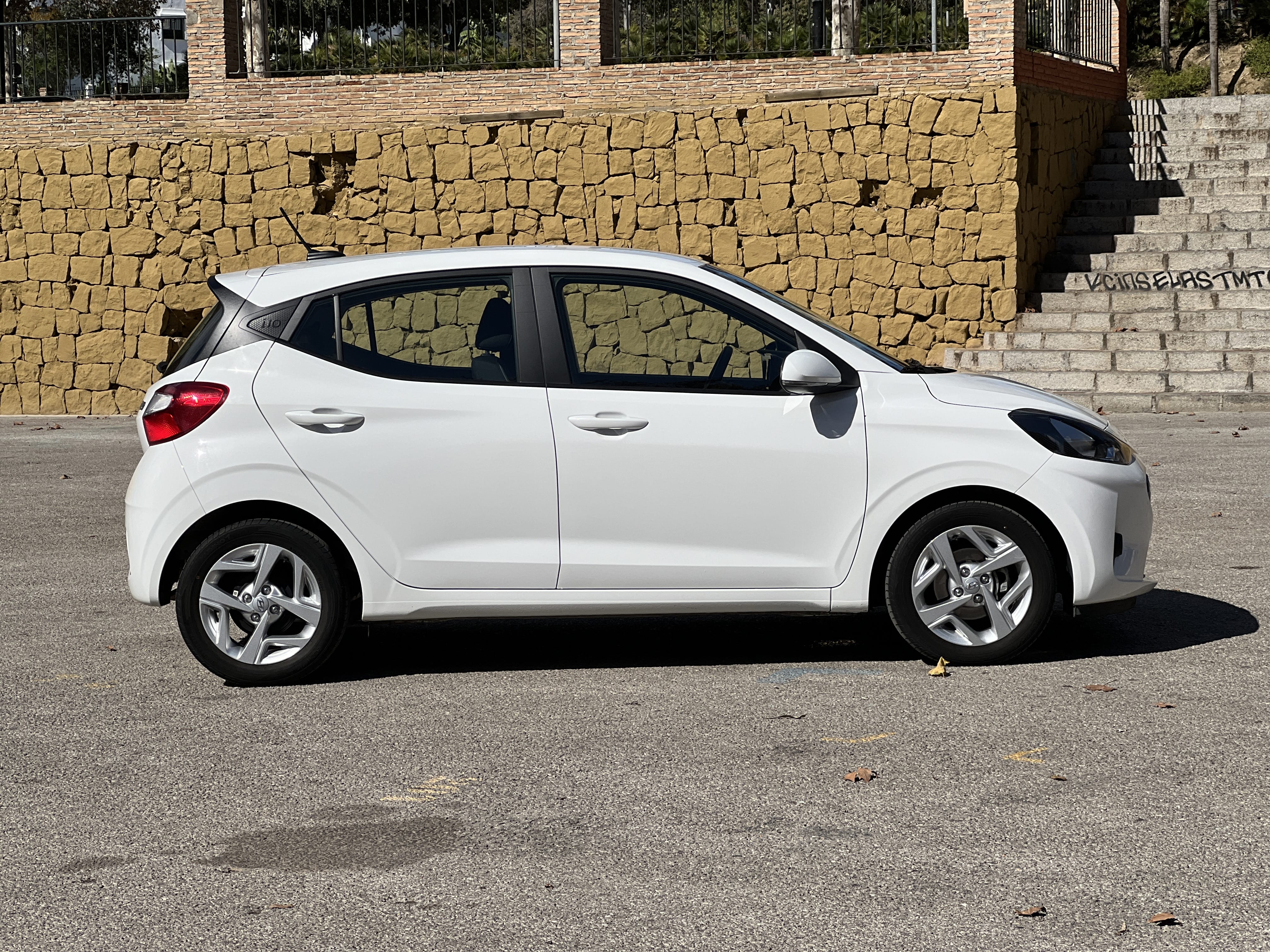 Hyundai i10 con Control de velocidad