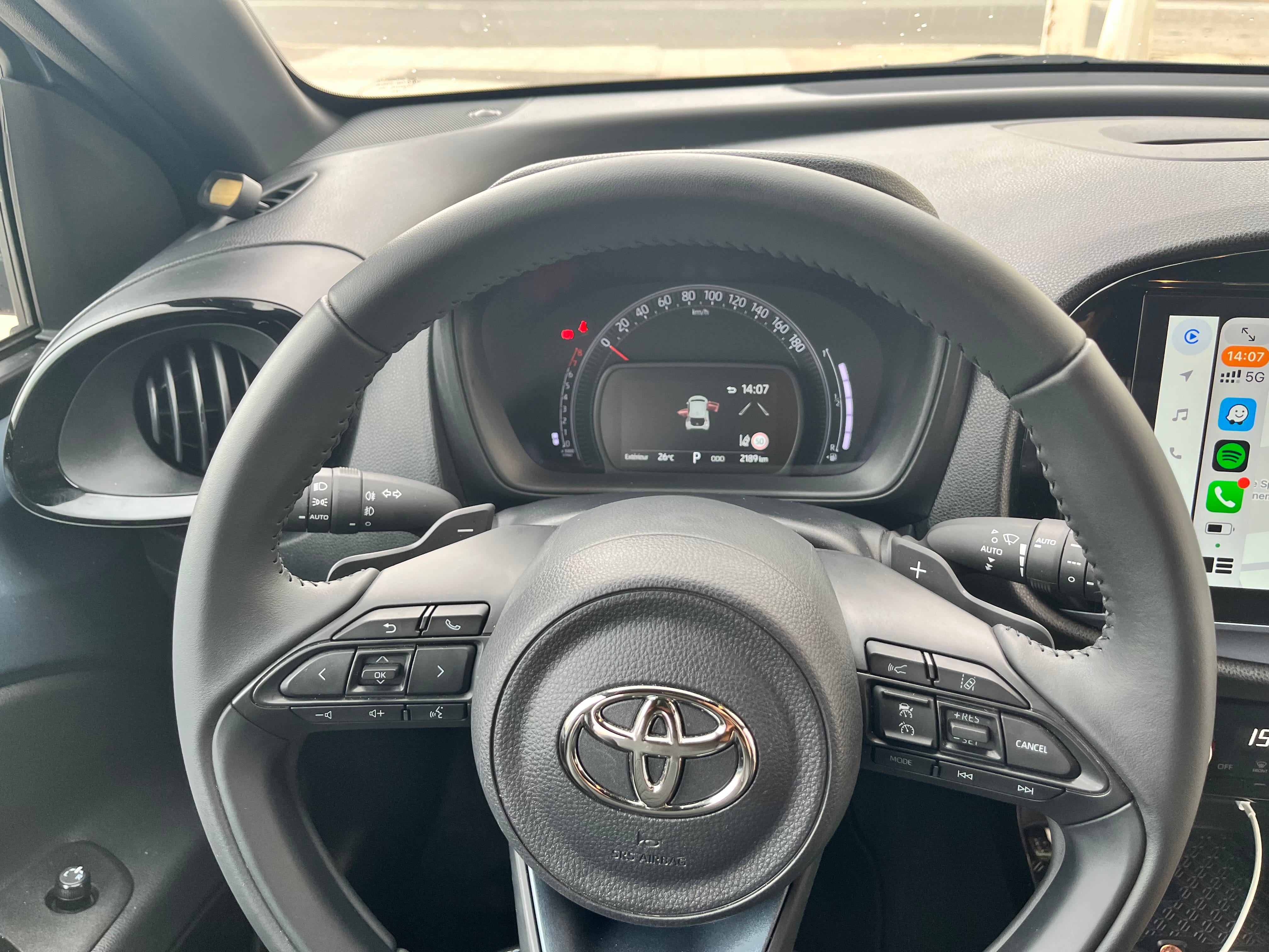 Toyota Aygo X med Dashcam