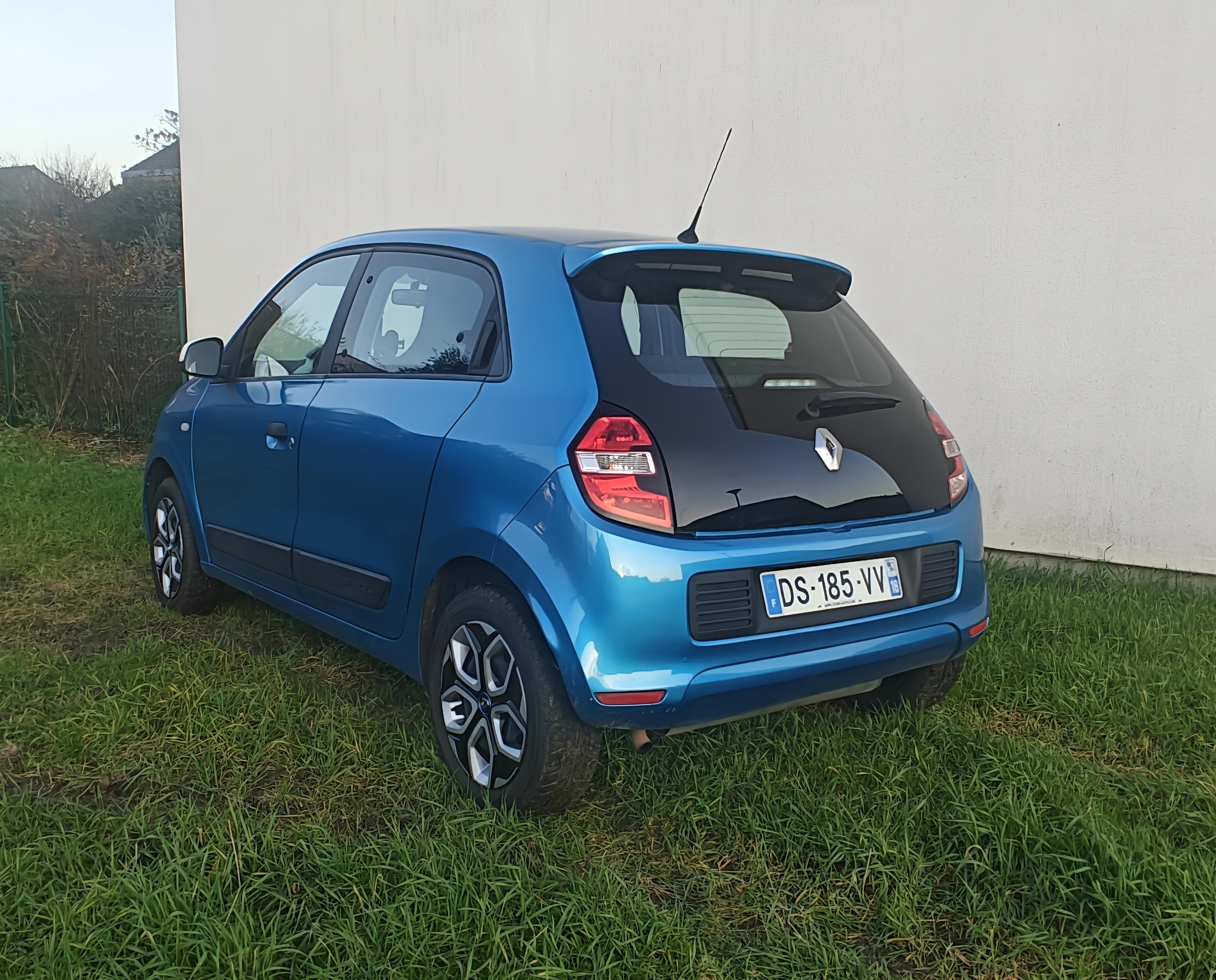 Renault Twingo avec Pneus neige