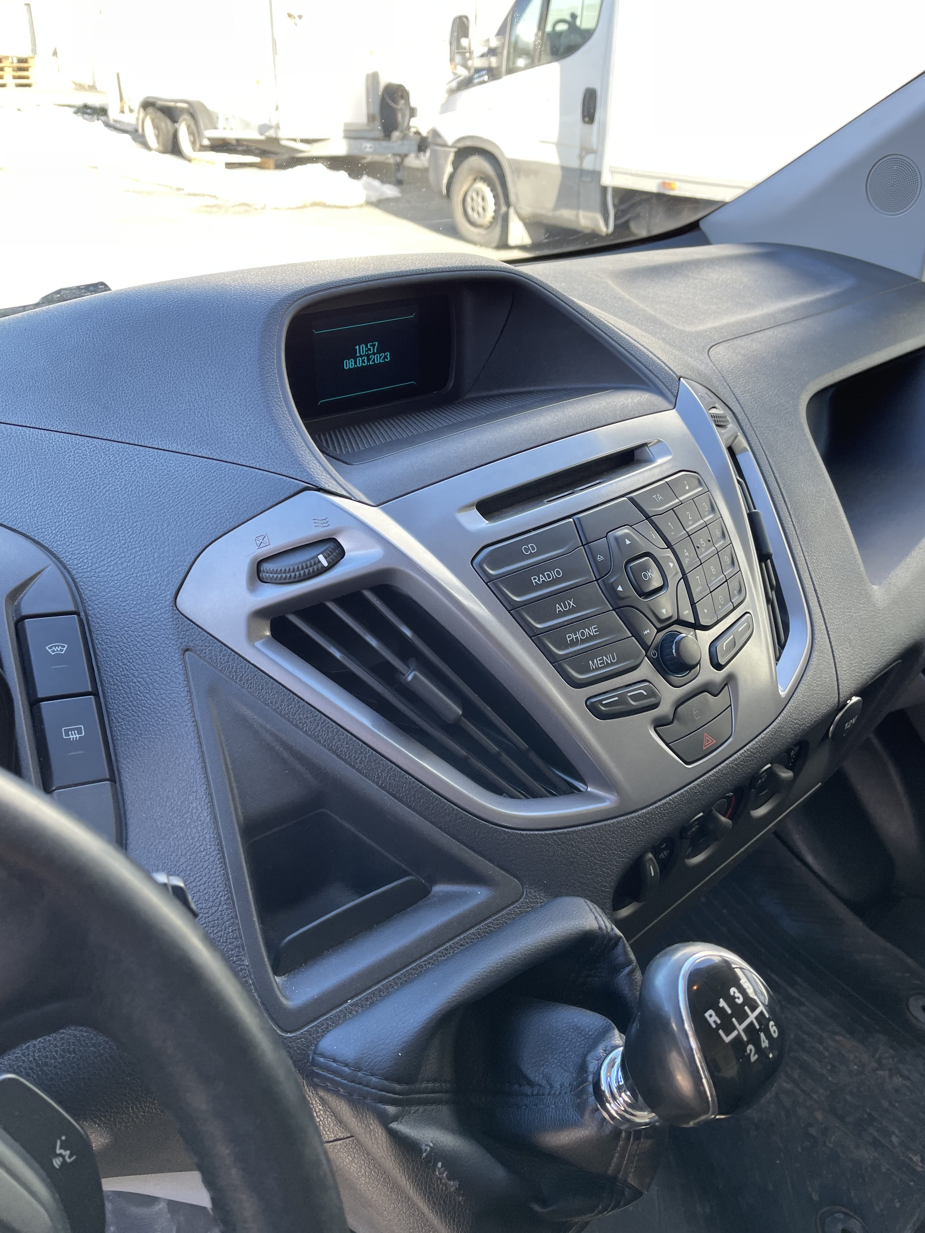Ford Transit Custom Varebil med Bluetooth audio