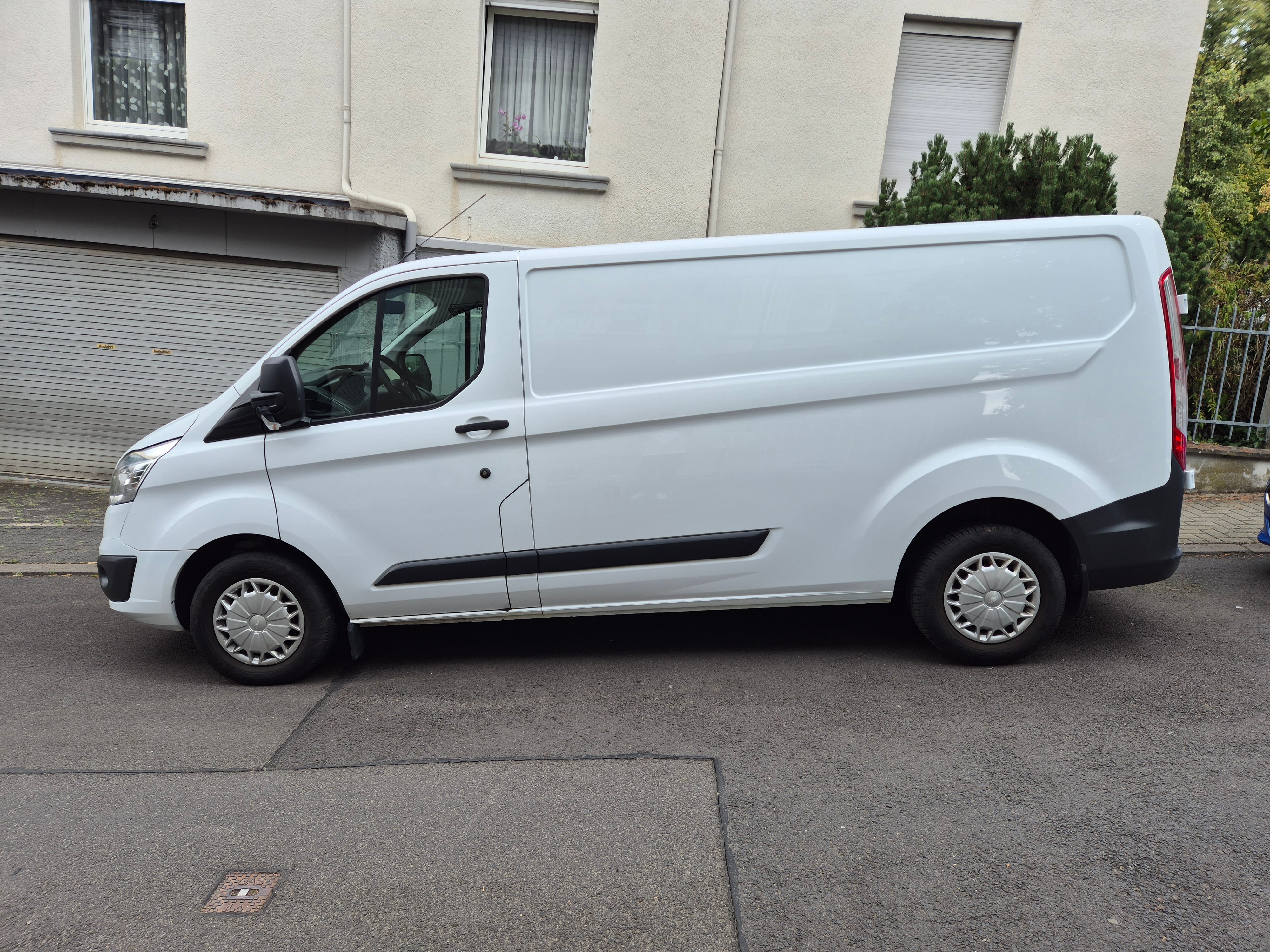Ford Transit Custom Kastenwagen 2.2 mit Klimaanlage