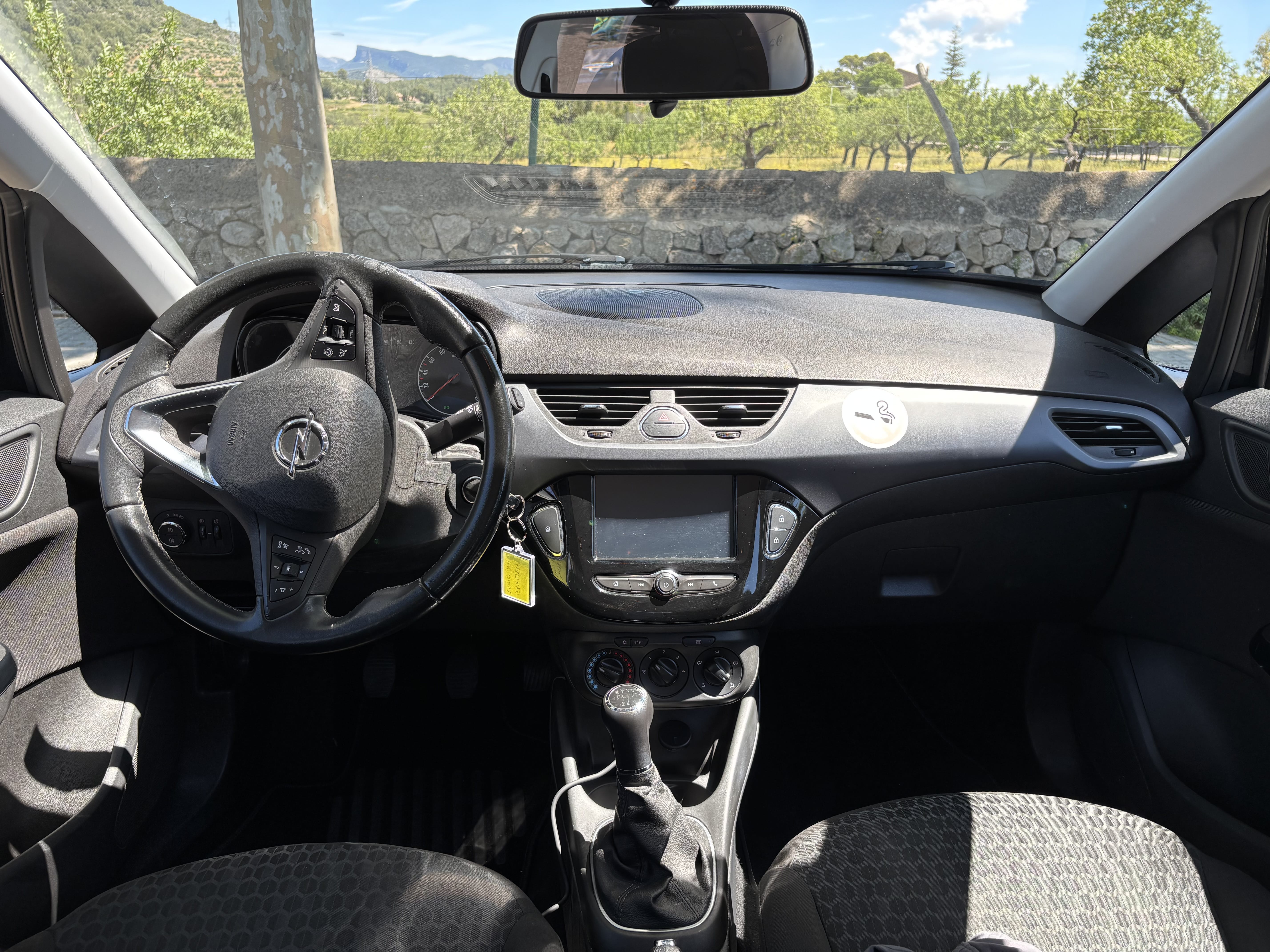 Opel Corsa con Entrada de Audio/iPod
