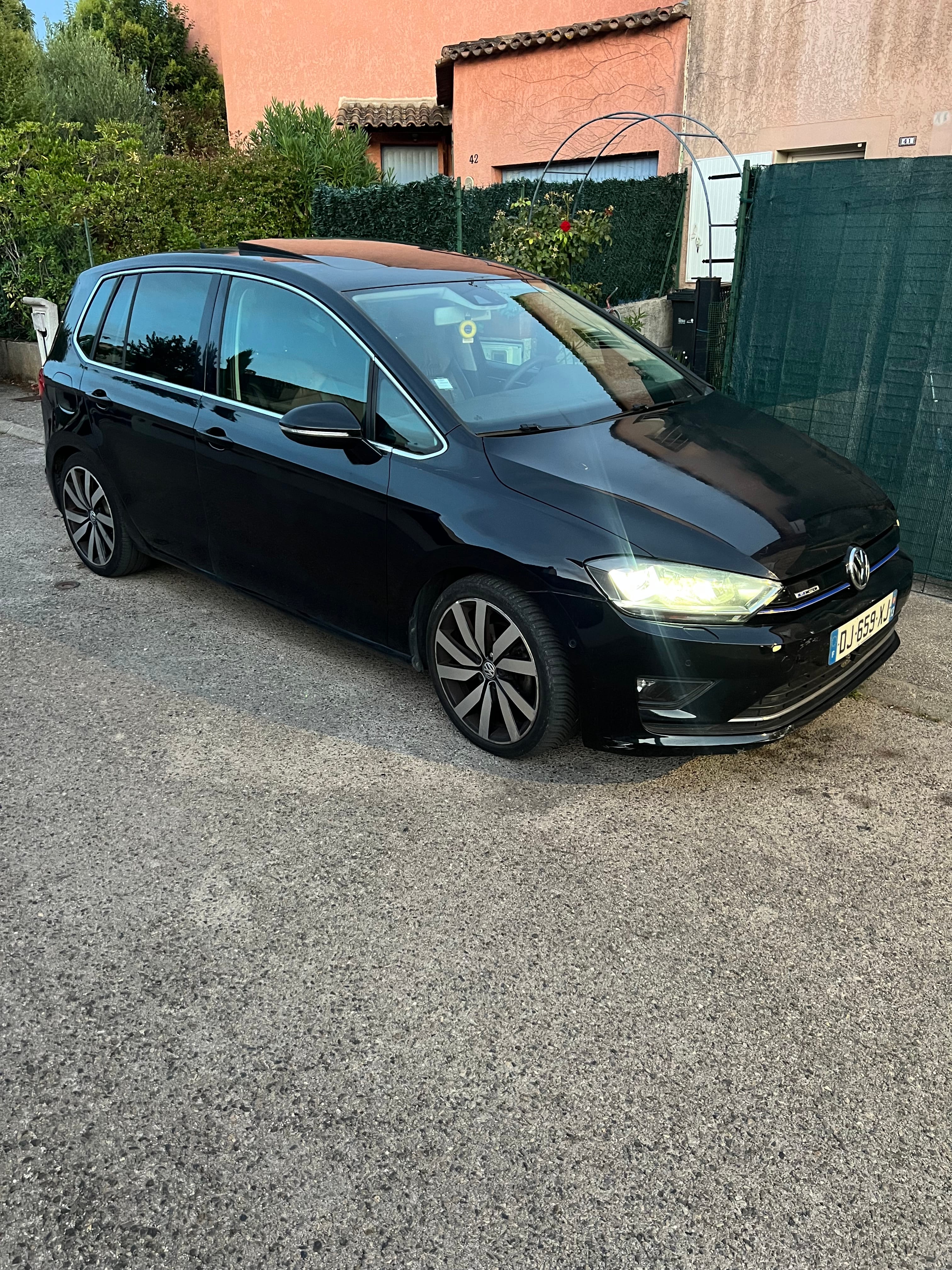 Volkswagen Golf Sportsvan 2L 150 ch, 2014, Diesel, automatique