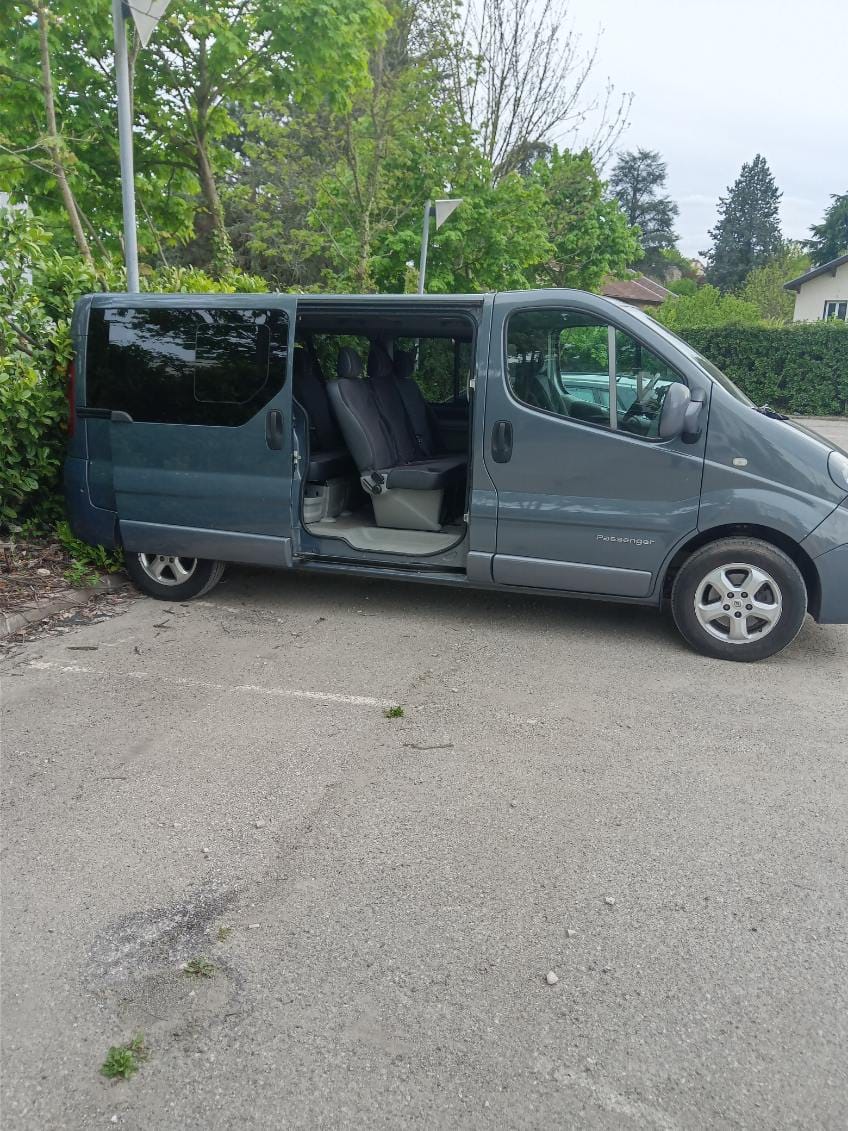 Renault Trafic 2L DCI FAP, 2012, Diesel, automatique, 8 places