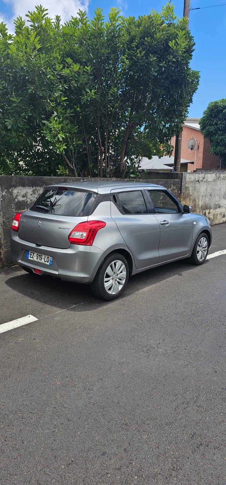 Suzuki Swift avec Climatisation