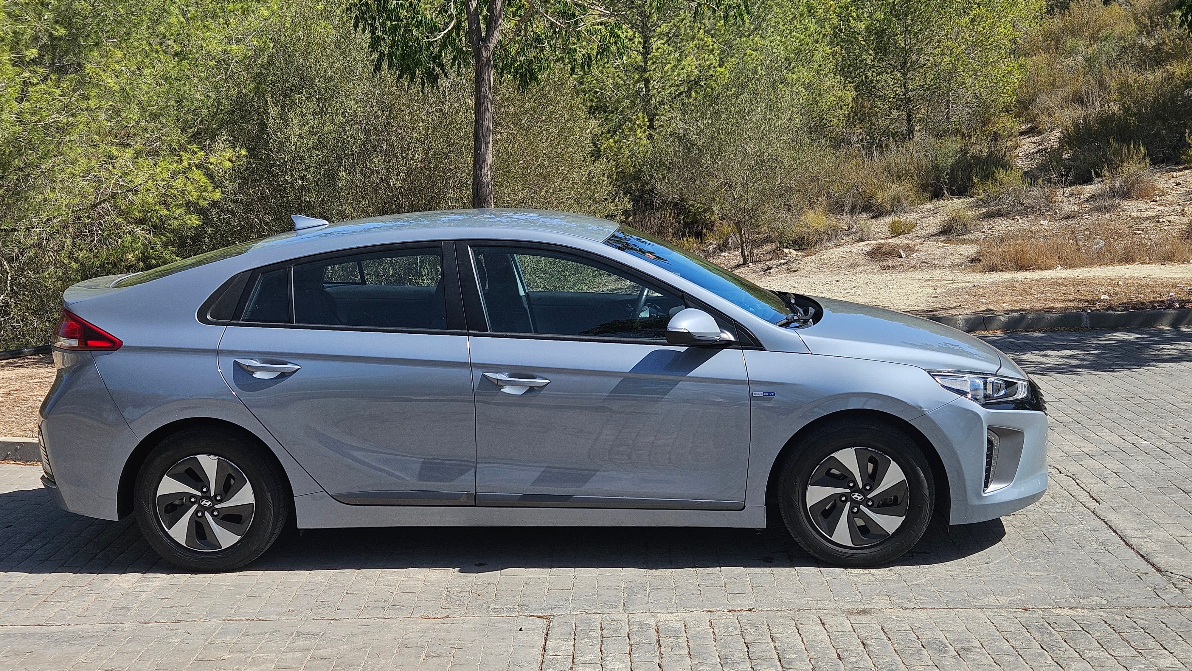 Hyundai Ioniq con Aire acondicionado