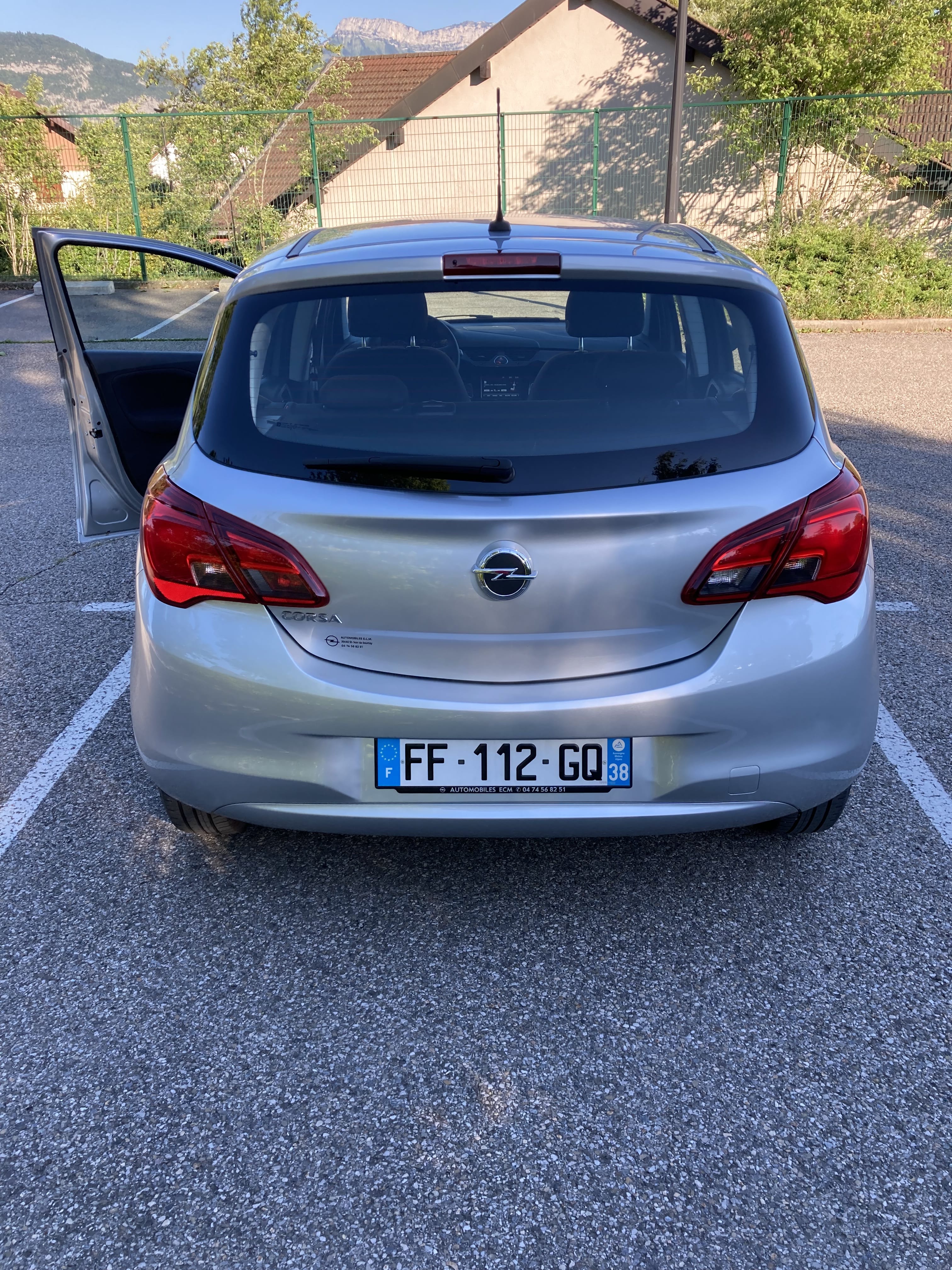 Opel Corsa 1.4 pack édition*Apple car play*parking privé avec Régulateur de vitesse