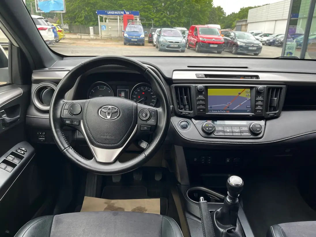 Toyota RAV4 avec GPS