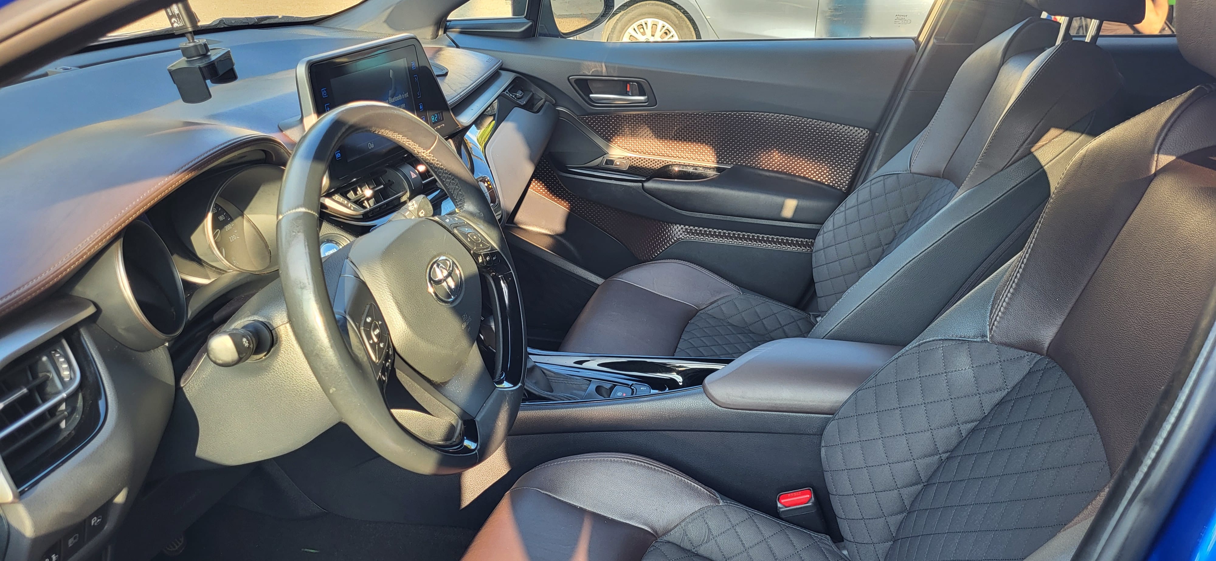 Toyota C-HR avec Climatisation