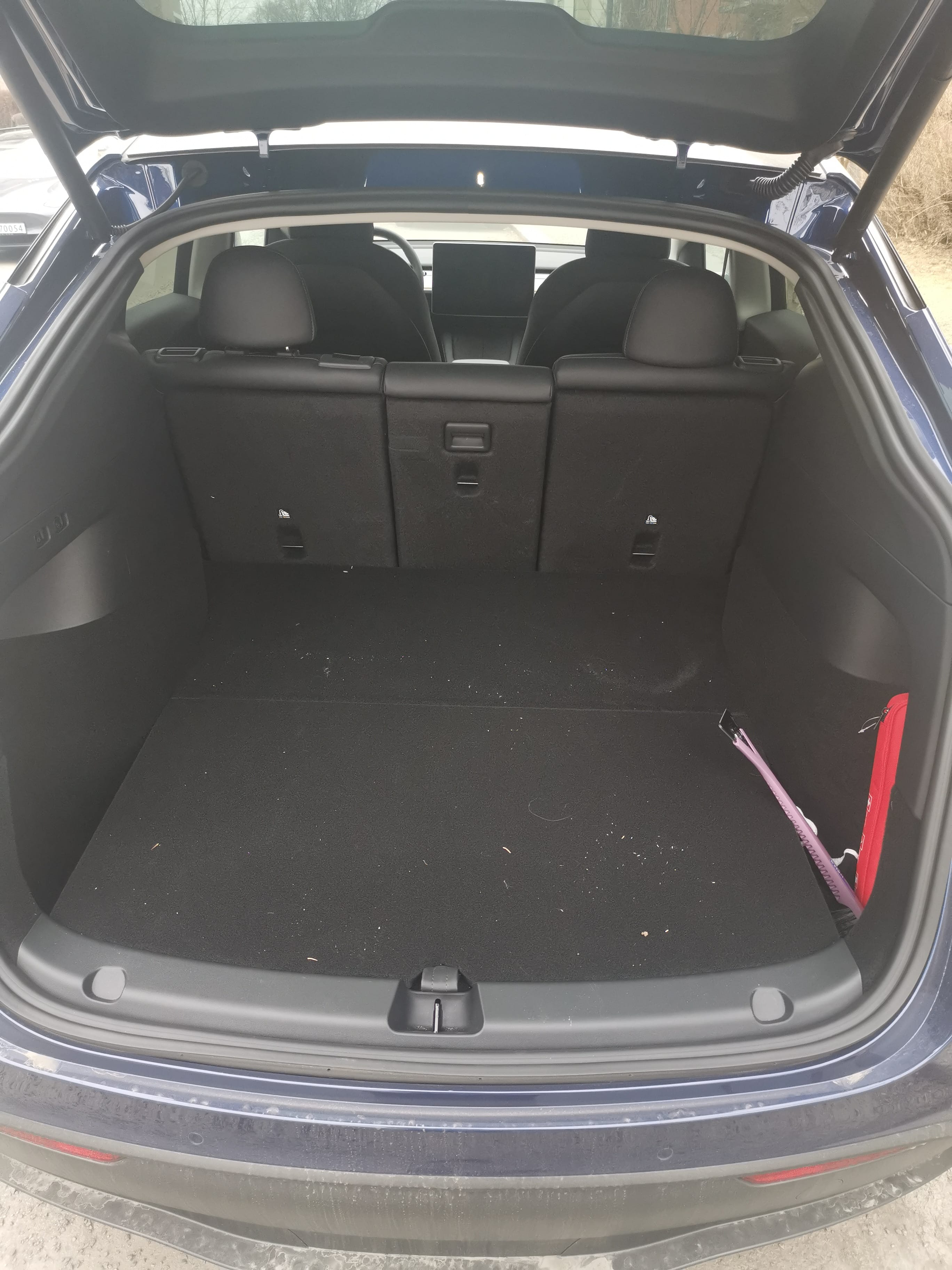 Tesla Model Y mit 4-Rad-Antrieb