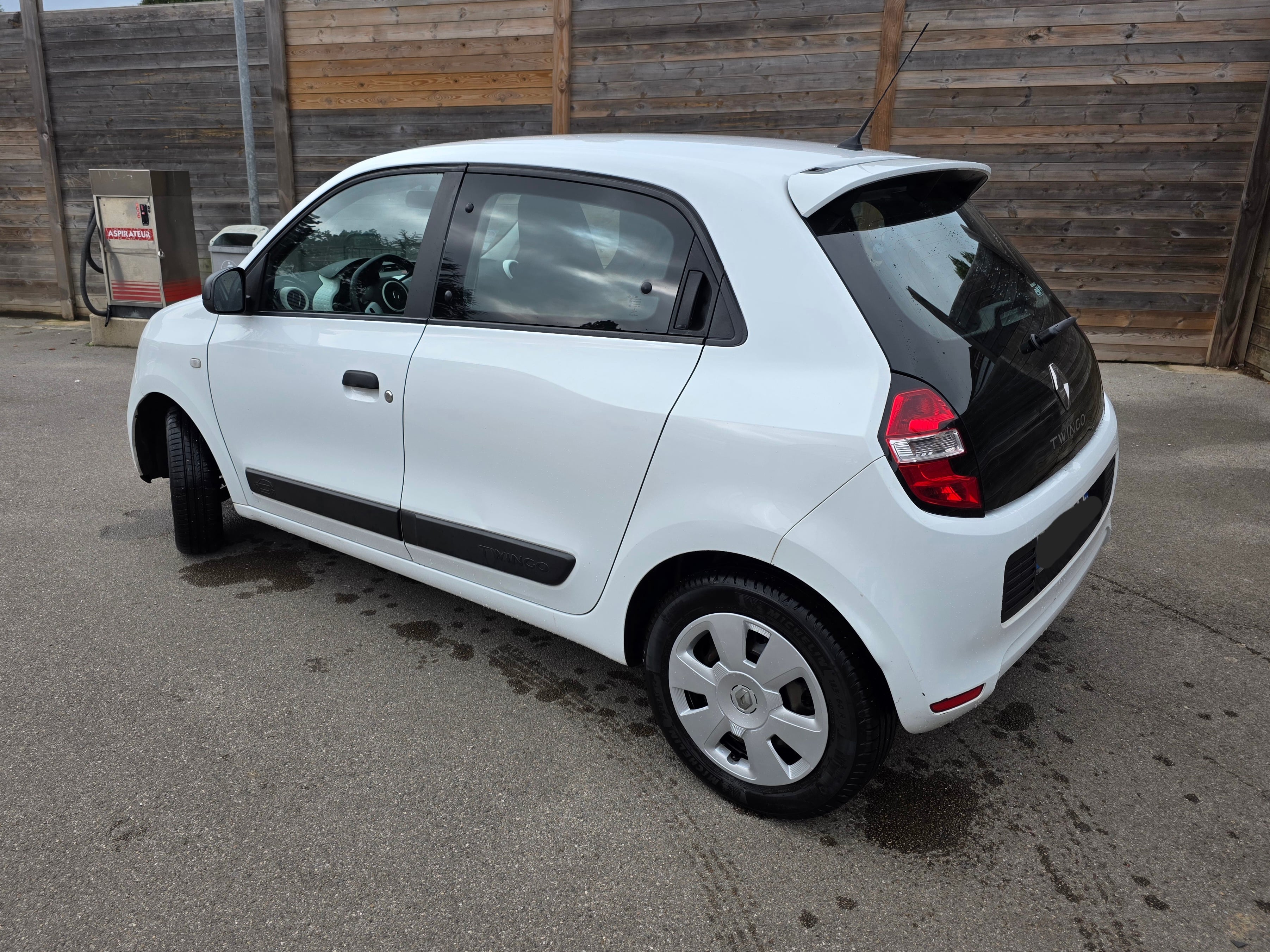 Renault Twingo III 1.0 avec Autoradio