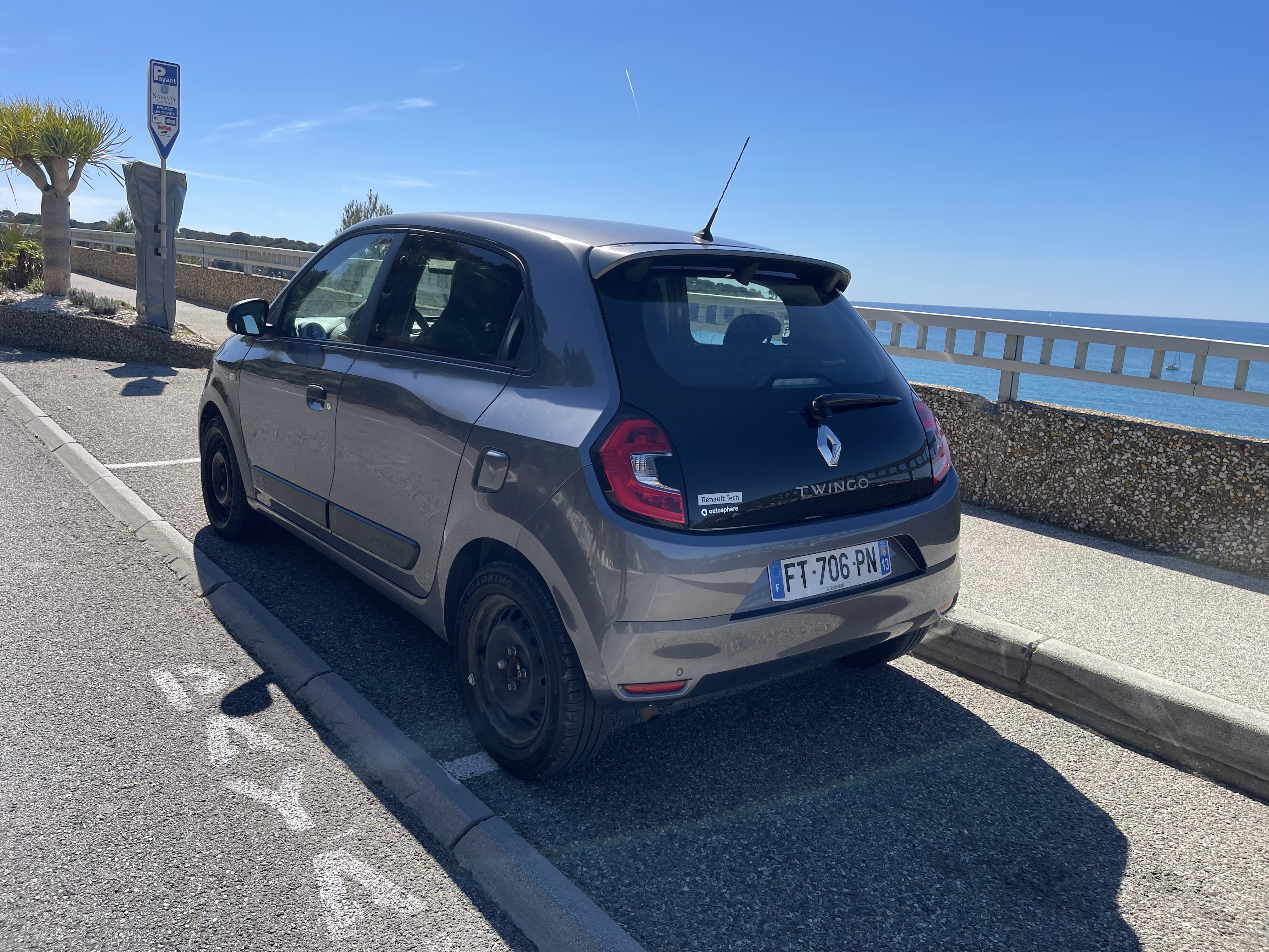 Renault Twingo III 1.0 SCE avec Port USB