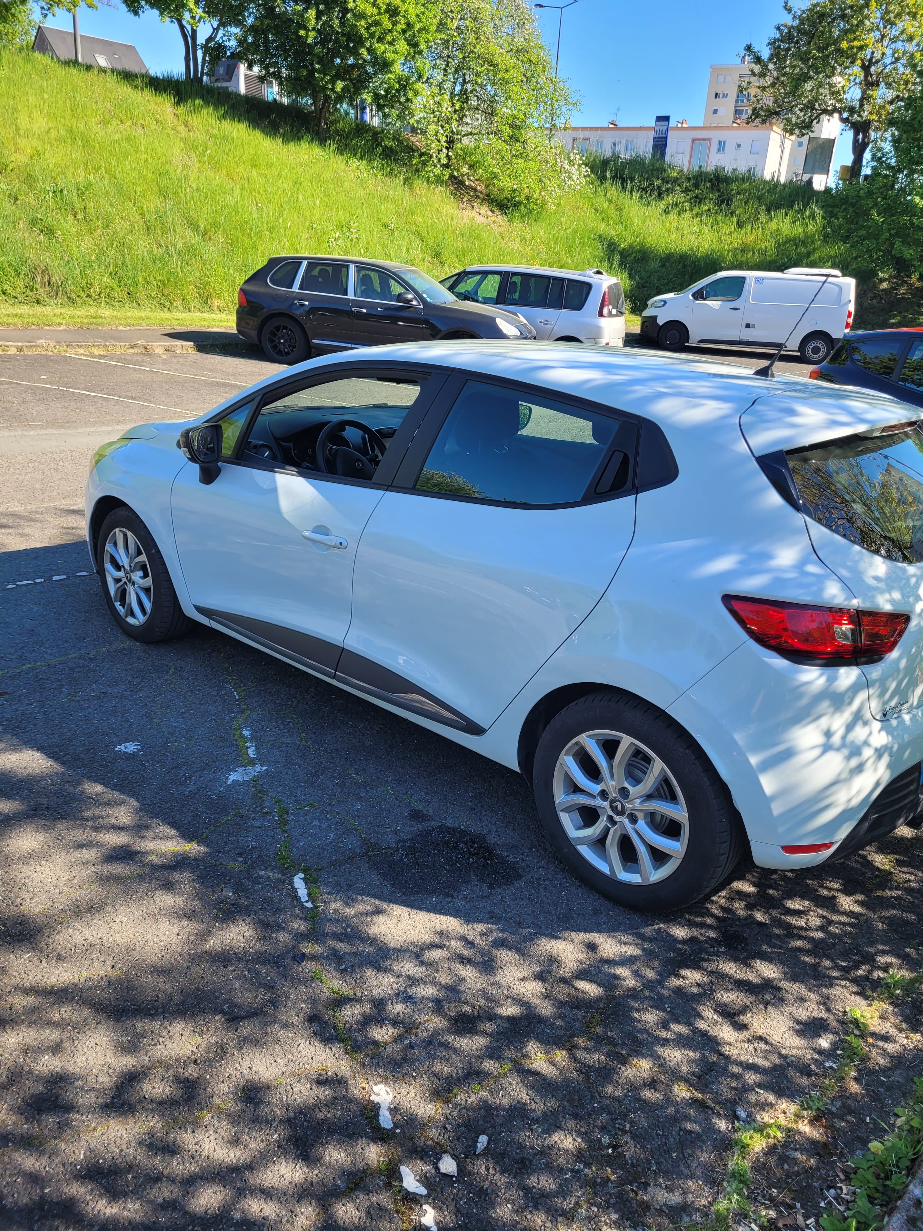 Renault Clio avec Climatisation