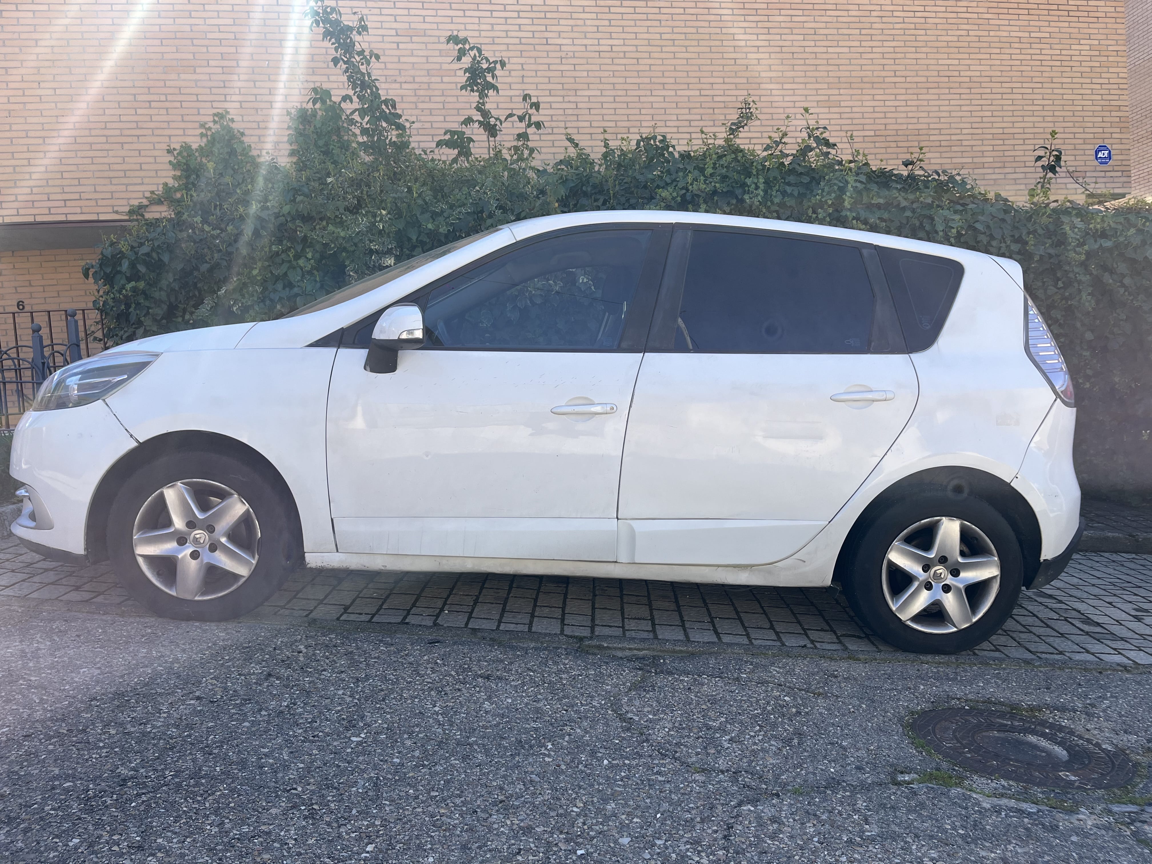 Renault Scenic, 2015, Gasolina 95