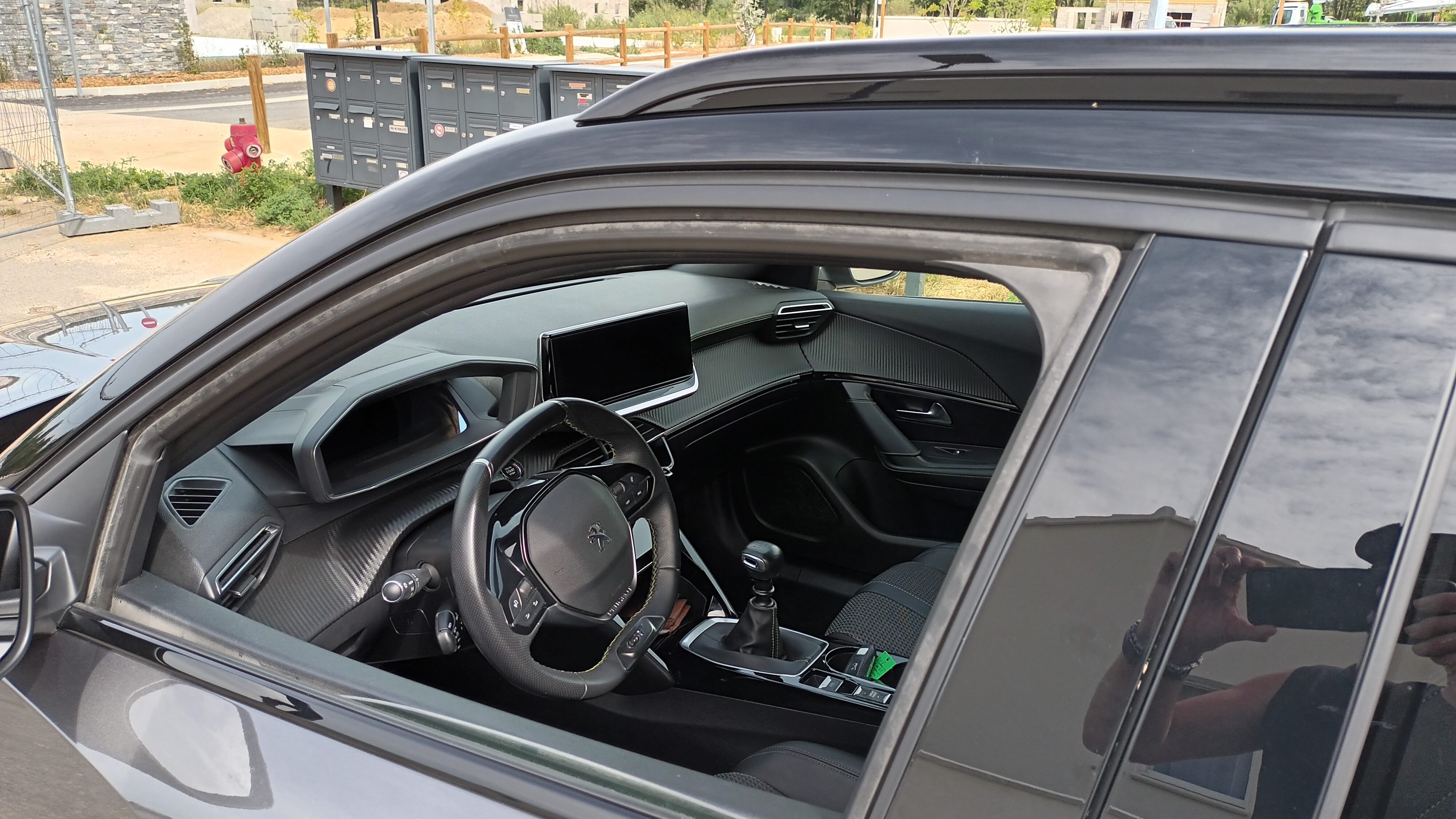 Peugeot 2008 avec GPS