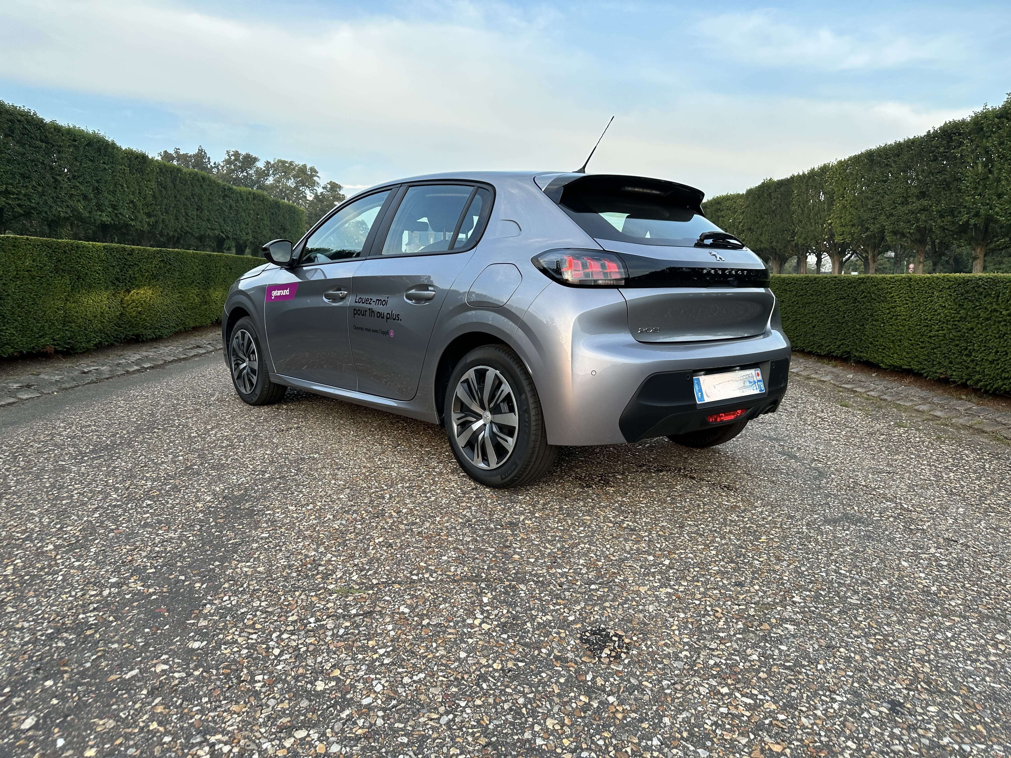 Peugeot 208 avec Siège bébé