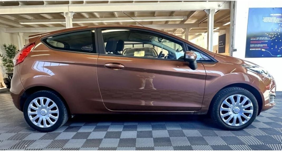 Ford Fiesta with Air conditioning