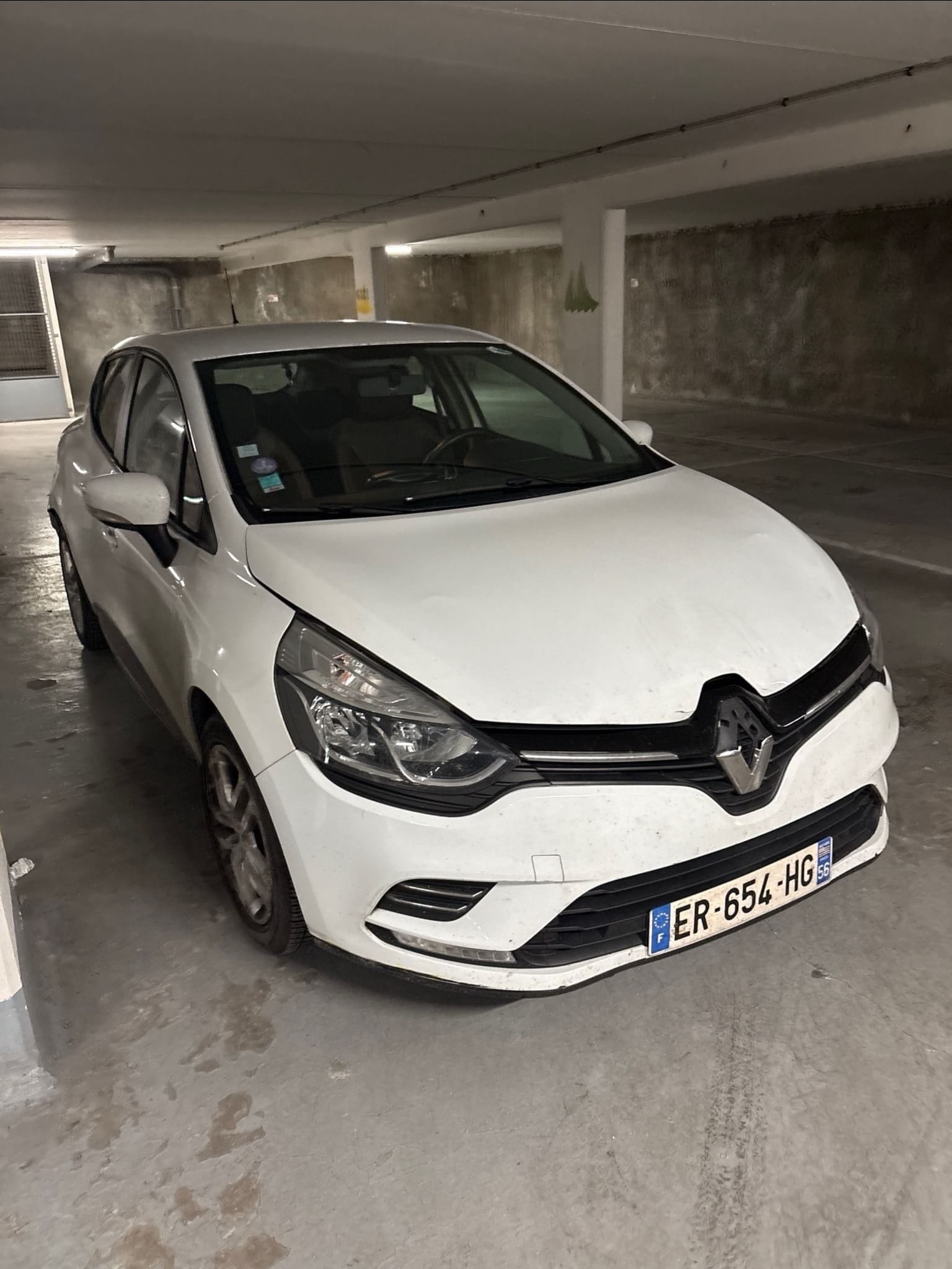Renault Clio ER654HG avec Climatisation