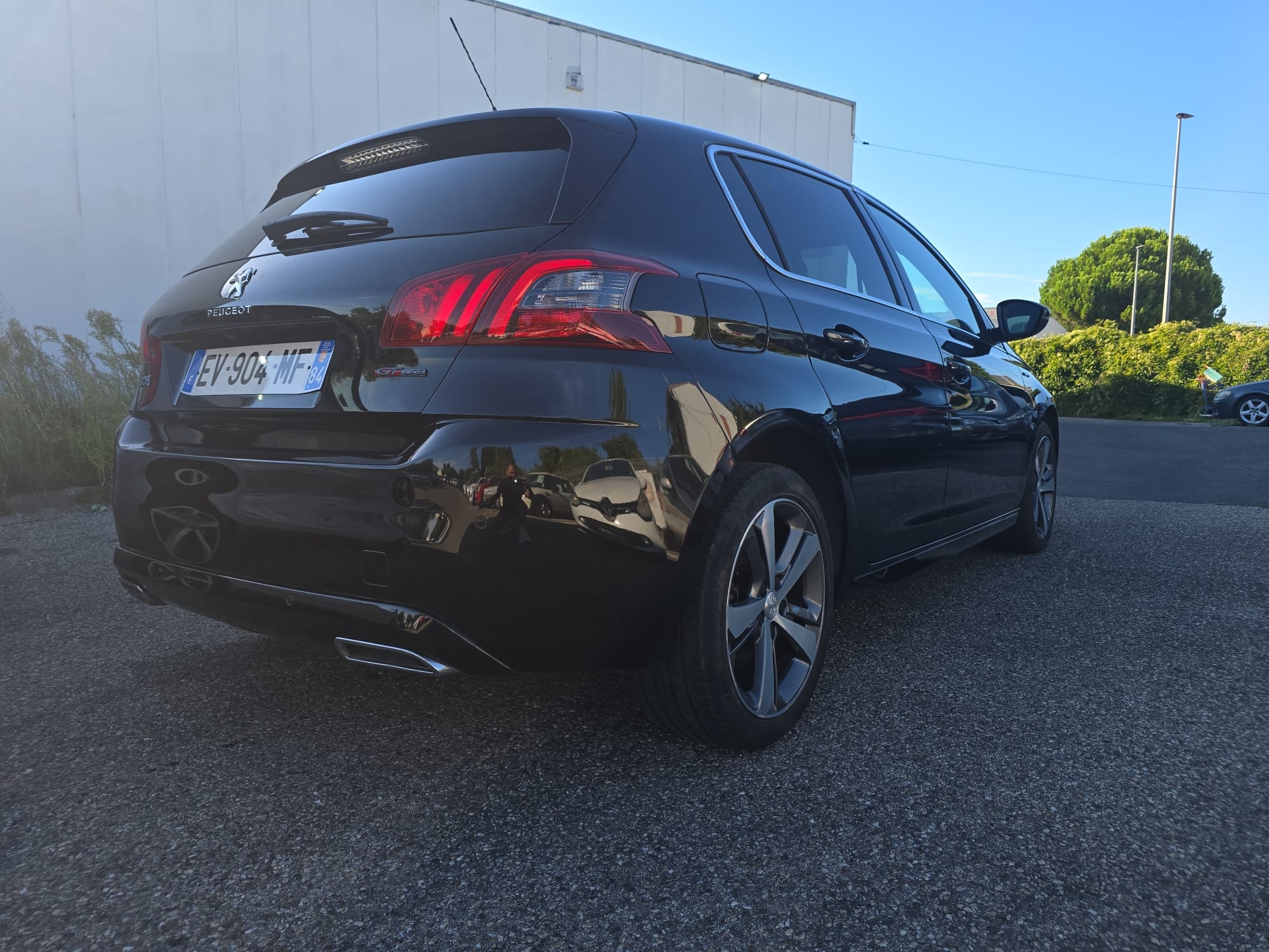 Peugeot 308 with Cruise control