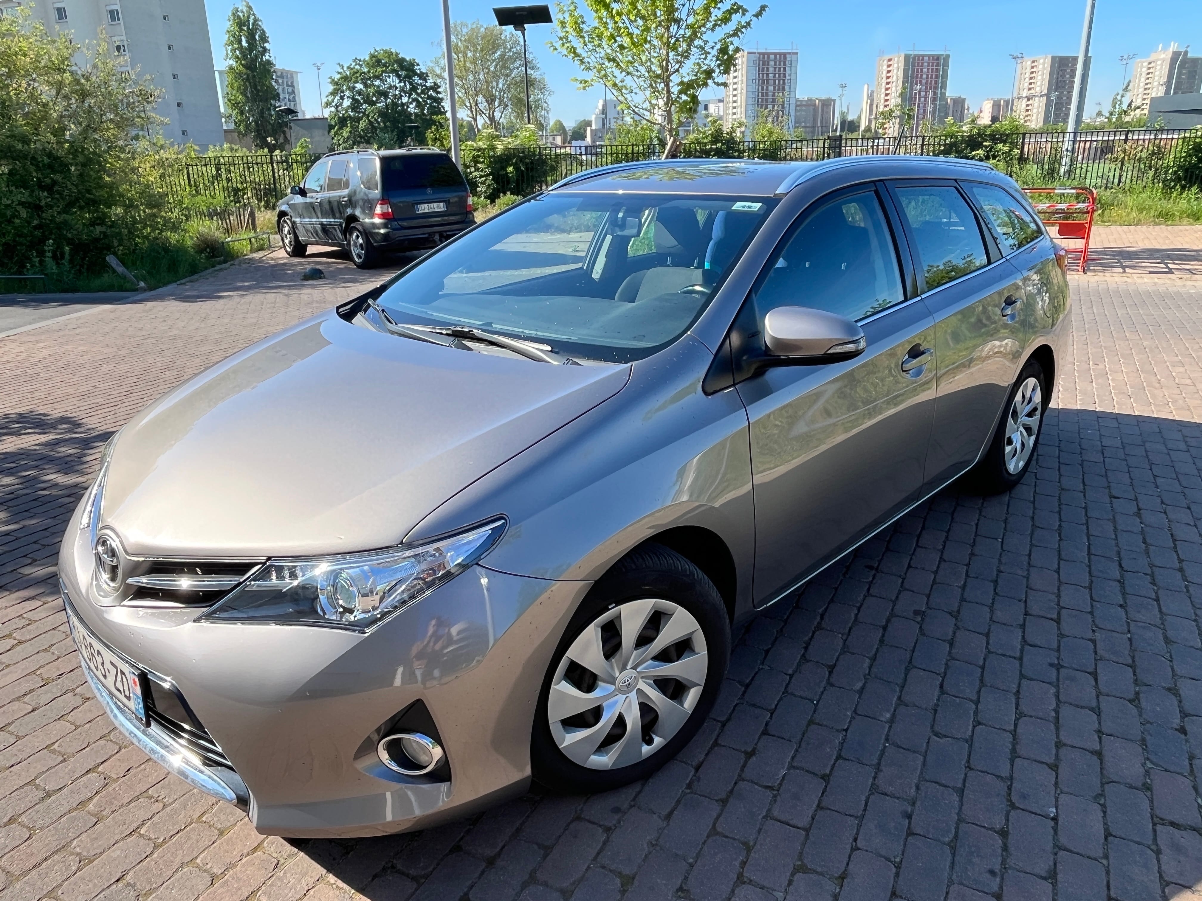 Toyota Auris, 2014, Essence 95