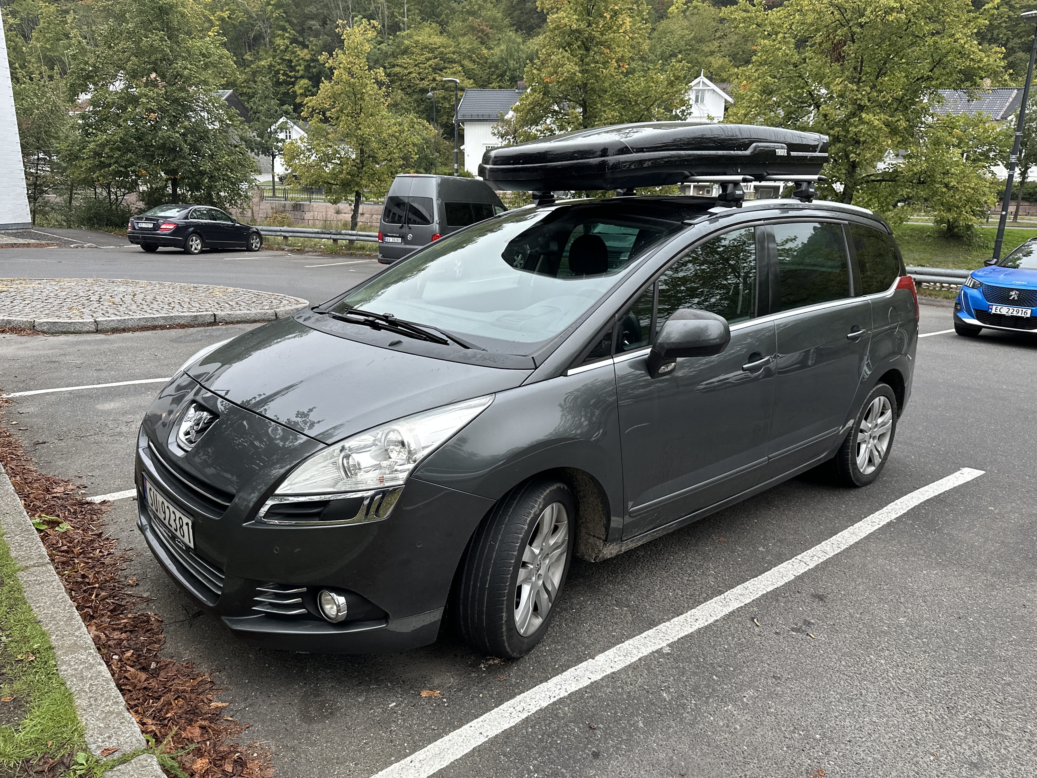 Peugeot 5008, 2010, Diesel, automatic, 7 seats