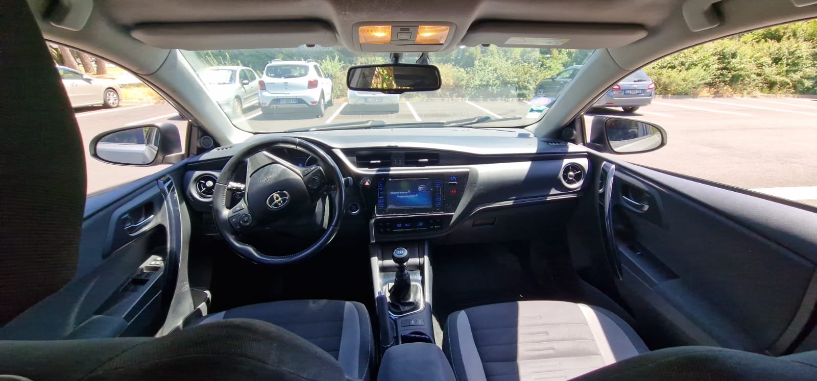 Toyota Auris Break avec GPS