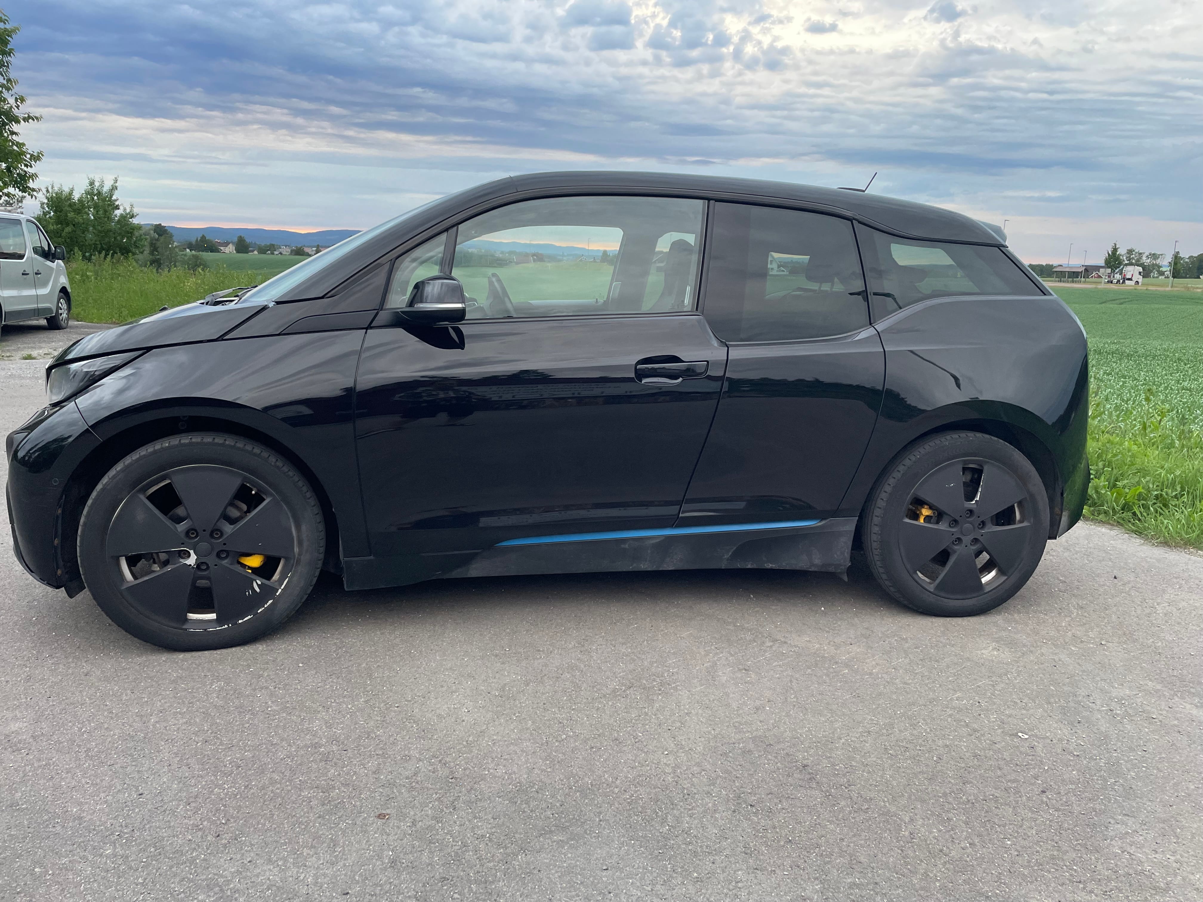 BMW I3 94 AH w/ Range Extender med Aircondition