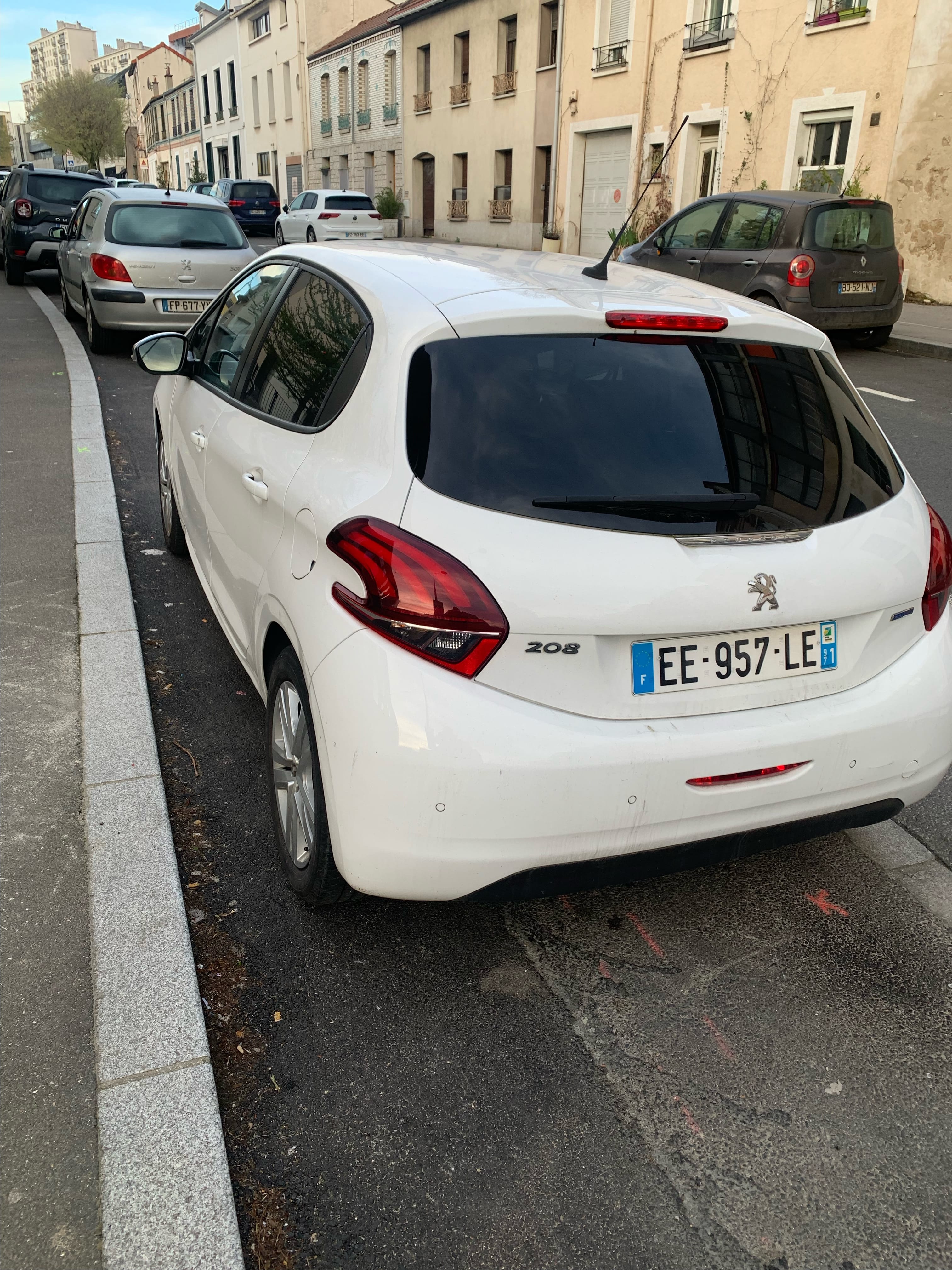 Peugeot 208 avec Climatisation