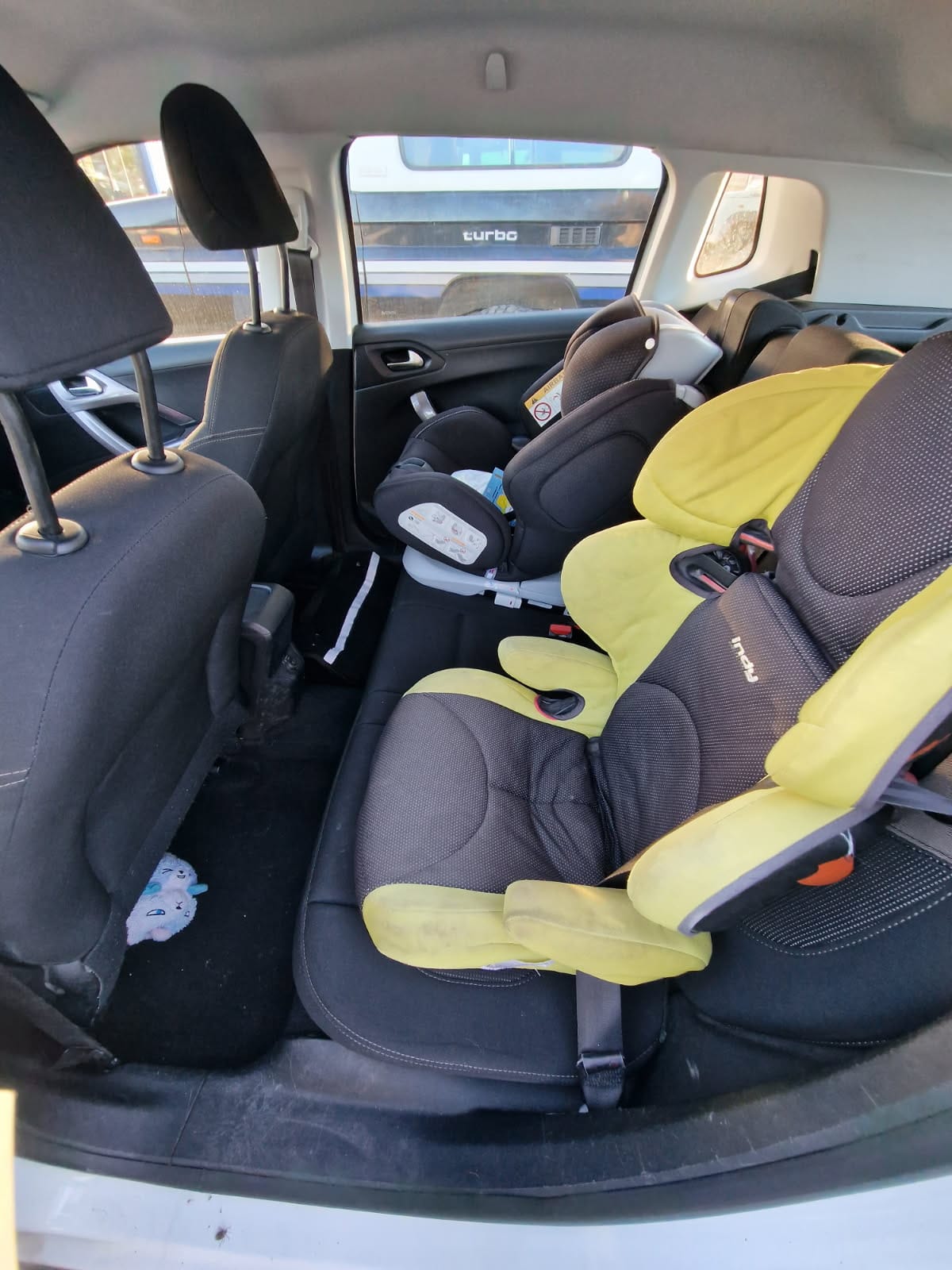 Peugeot 2008 avec Siège bébé