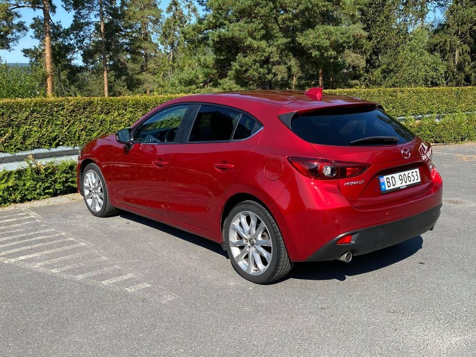 Mazda 3 with Air conditioning