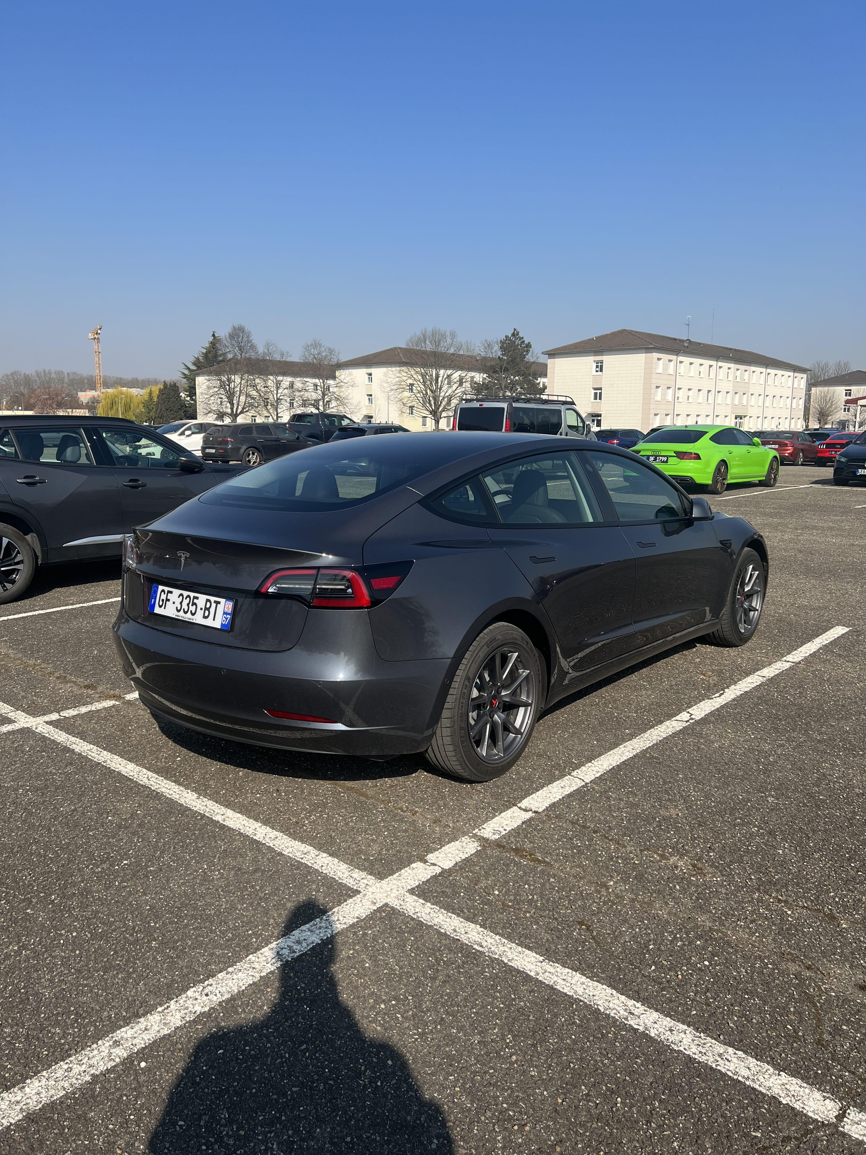 Tesla Model 3 avec GPS