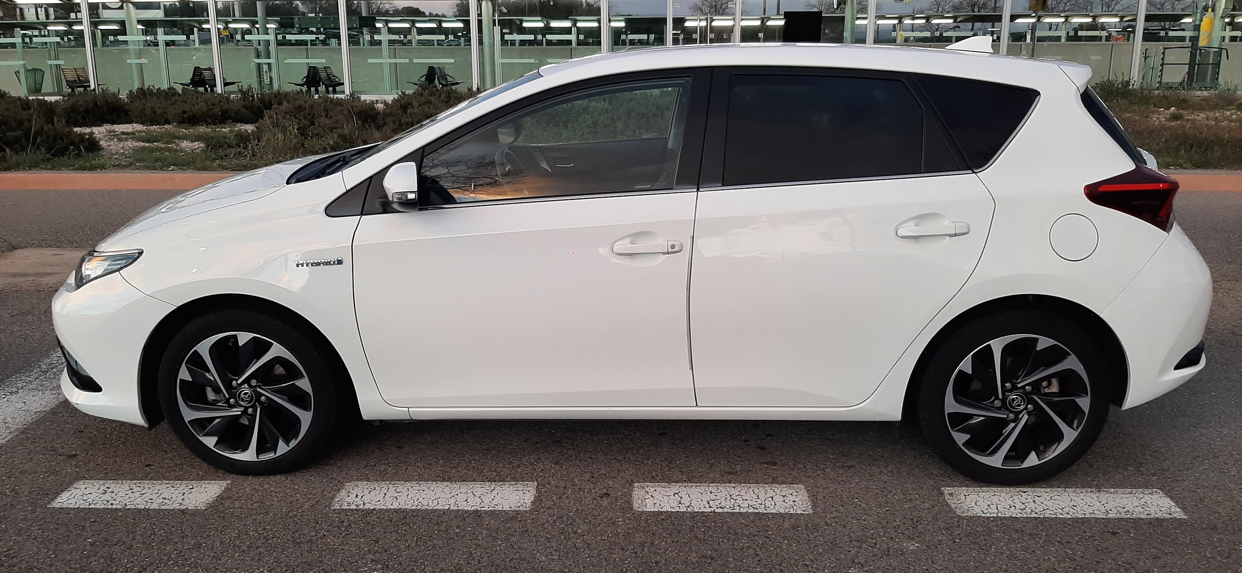 Toyota Auris with Air conditioning