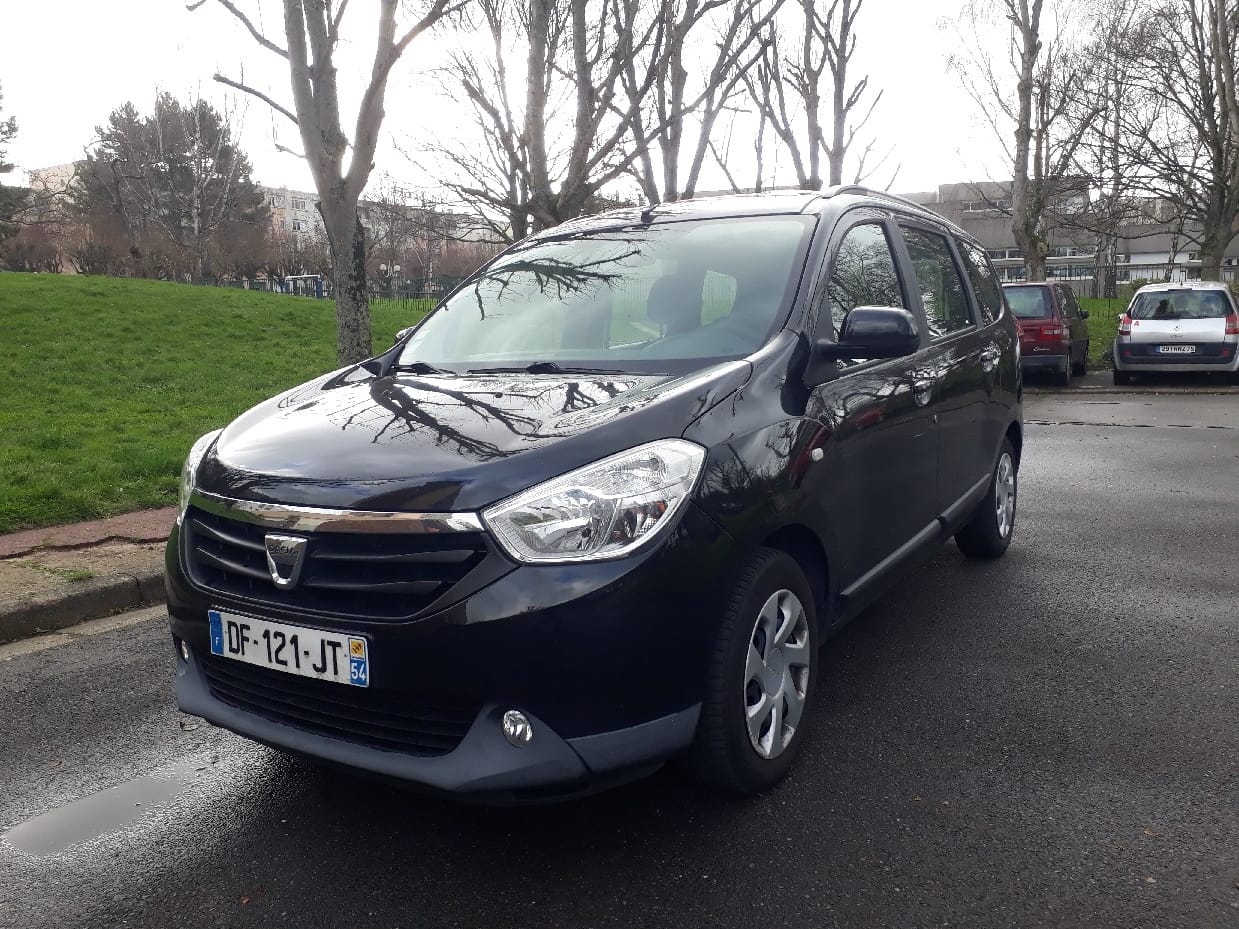 Dacia Lodgy 1.2 TCE 115Ch Black Line 5 Places, 2014, Essence 95