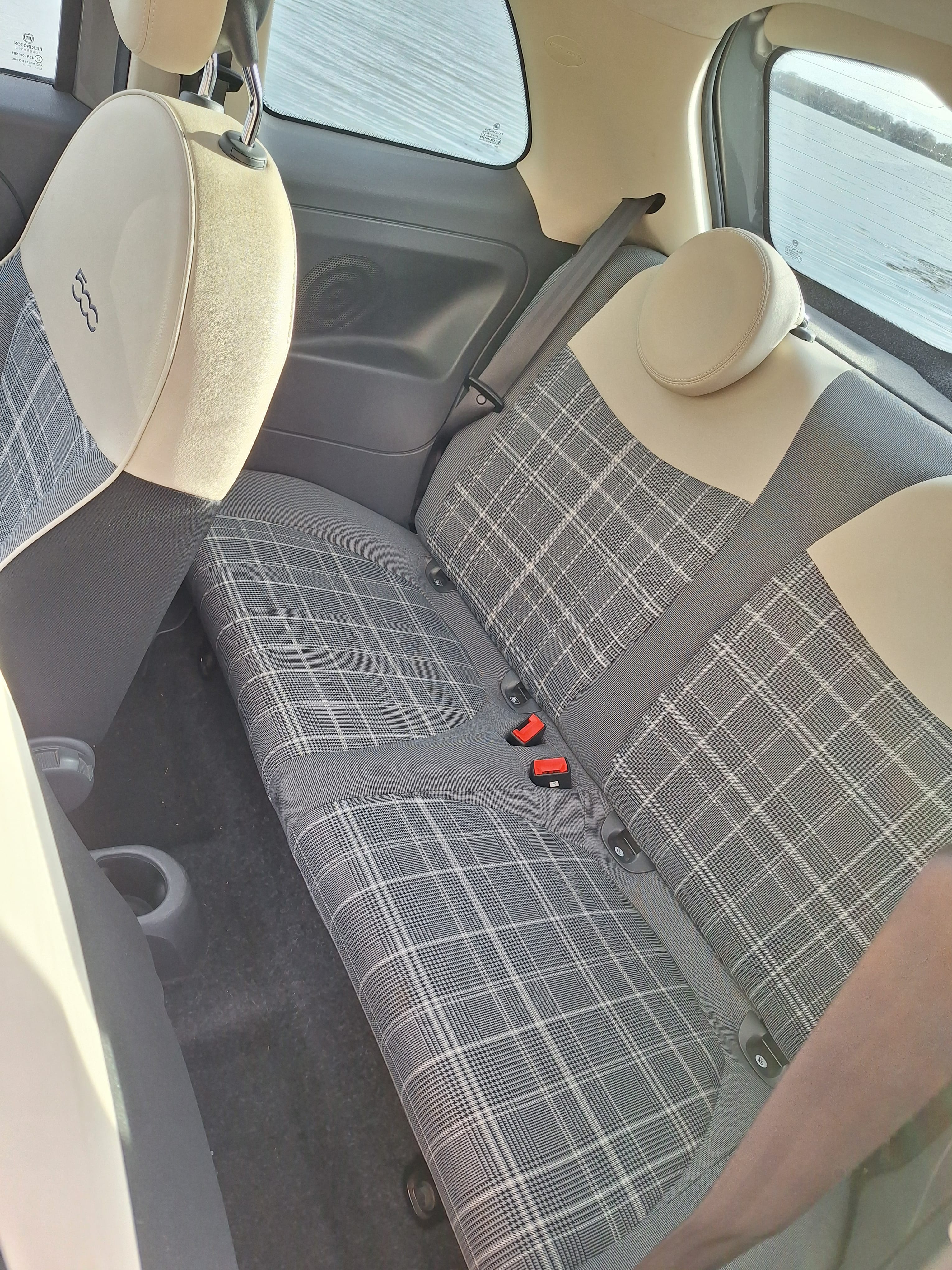 Fiat 500 1.2l 8v 69ch avec Autoradio