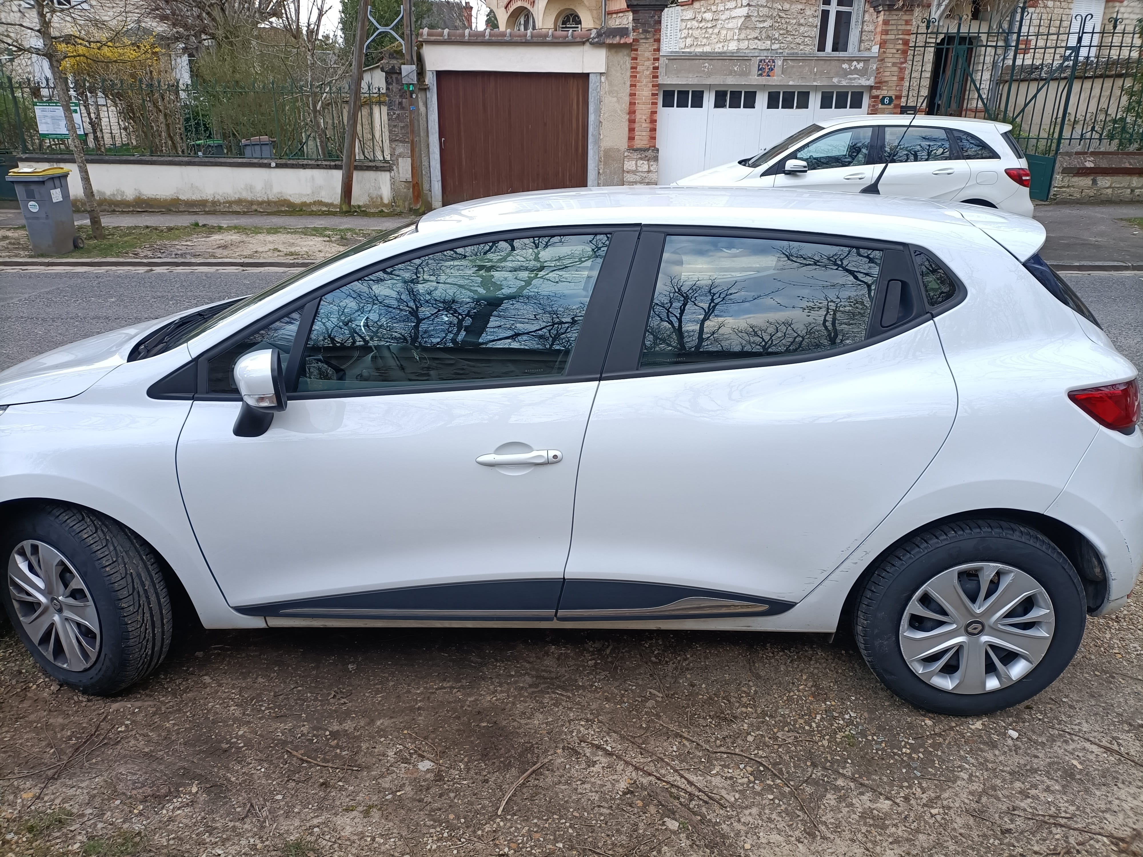 Renault Clio avec Climatisation
