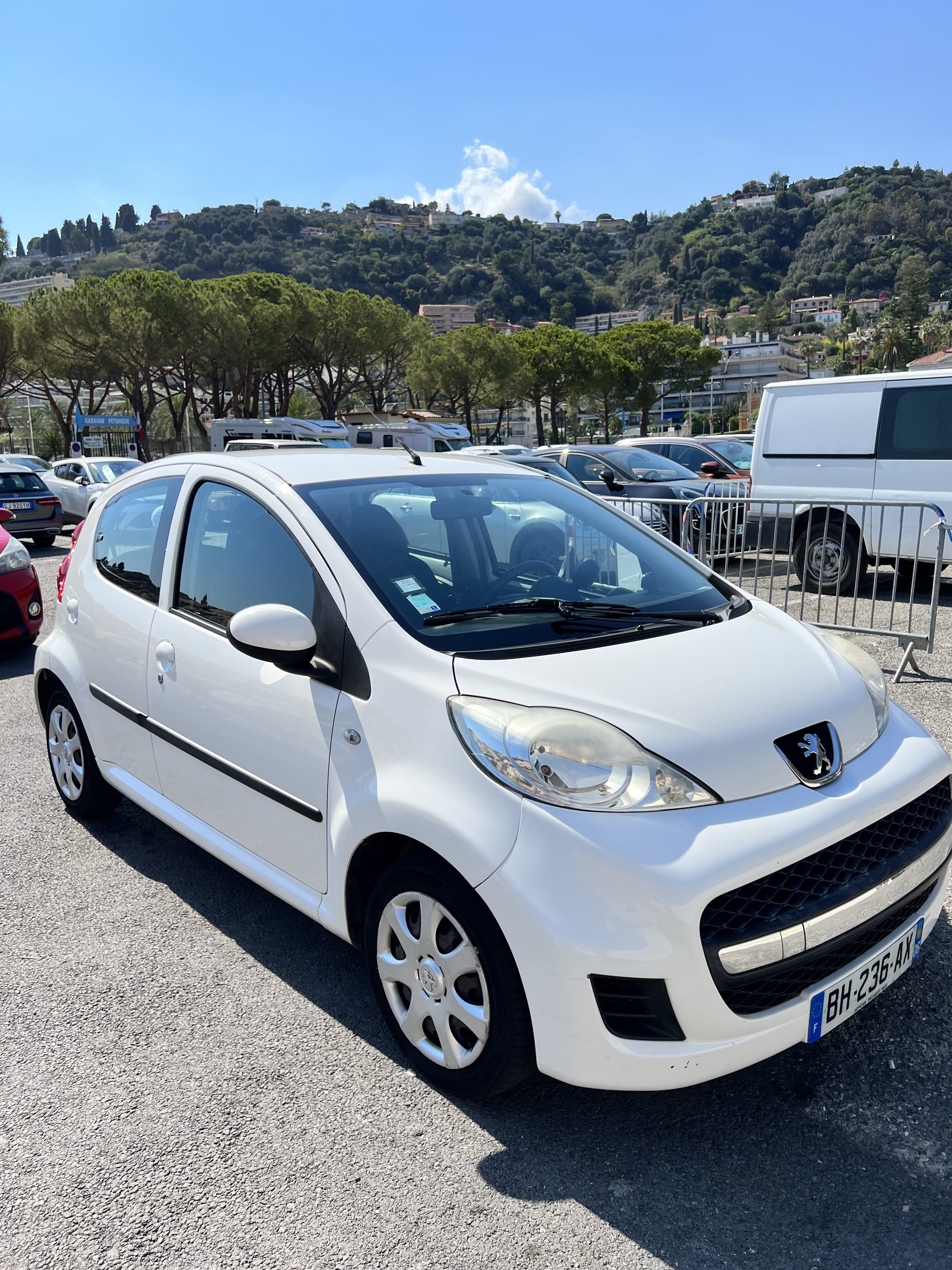 Peugeot 107, 2011, Essence 98