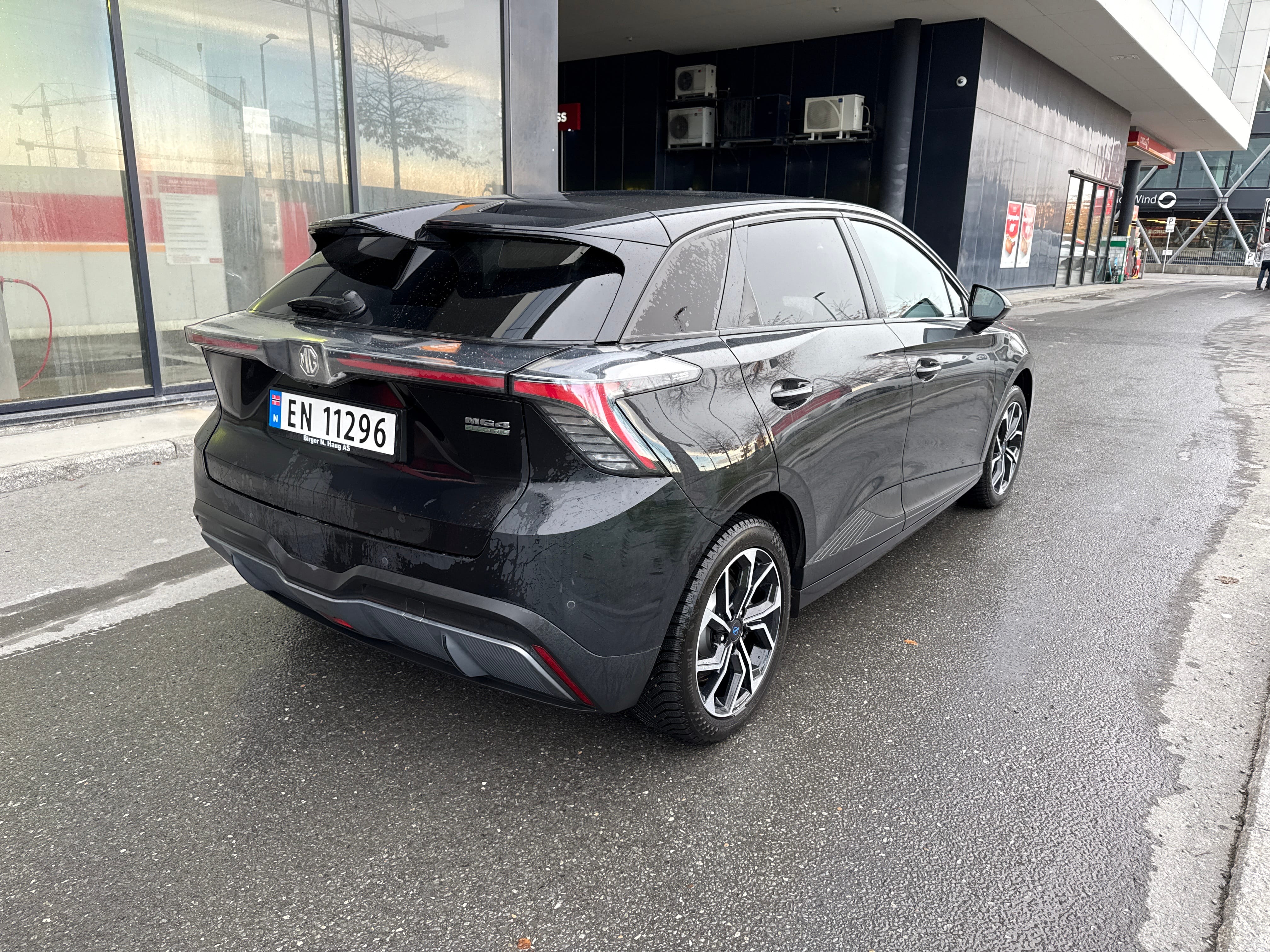 MG MG4 med GPS