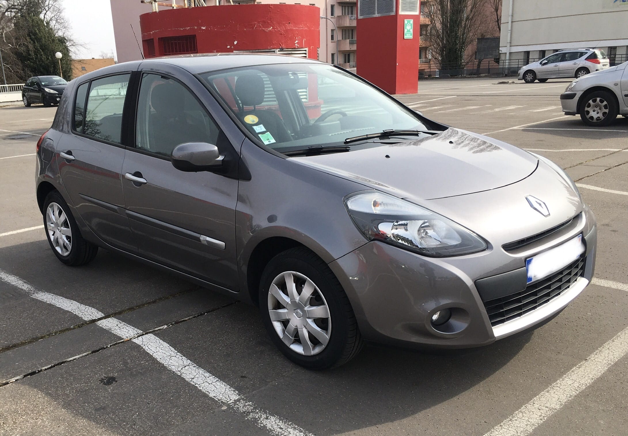 Renault Clio 3 Grise 1.5Dci avec GPS