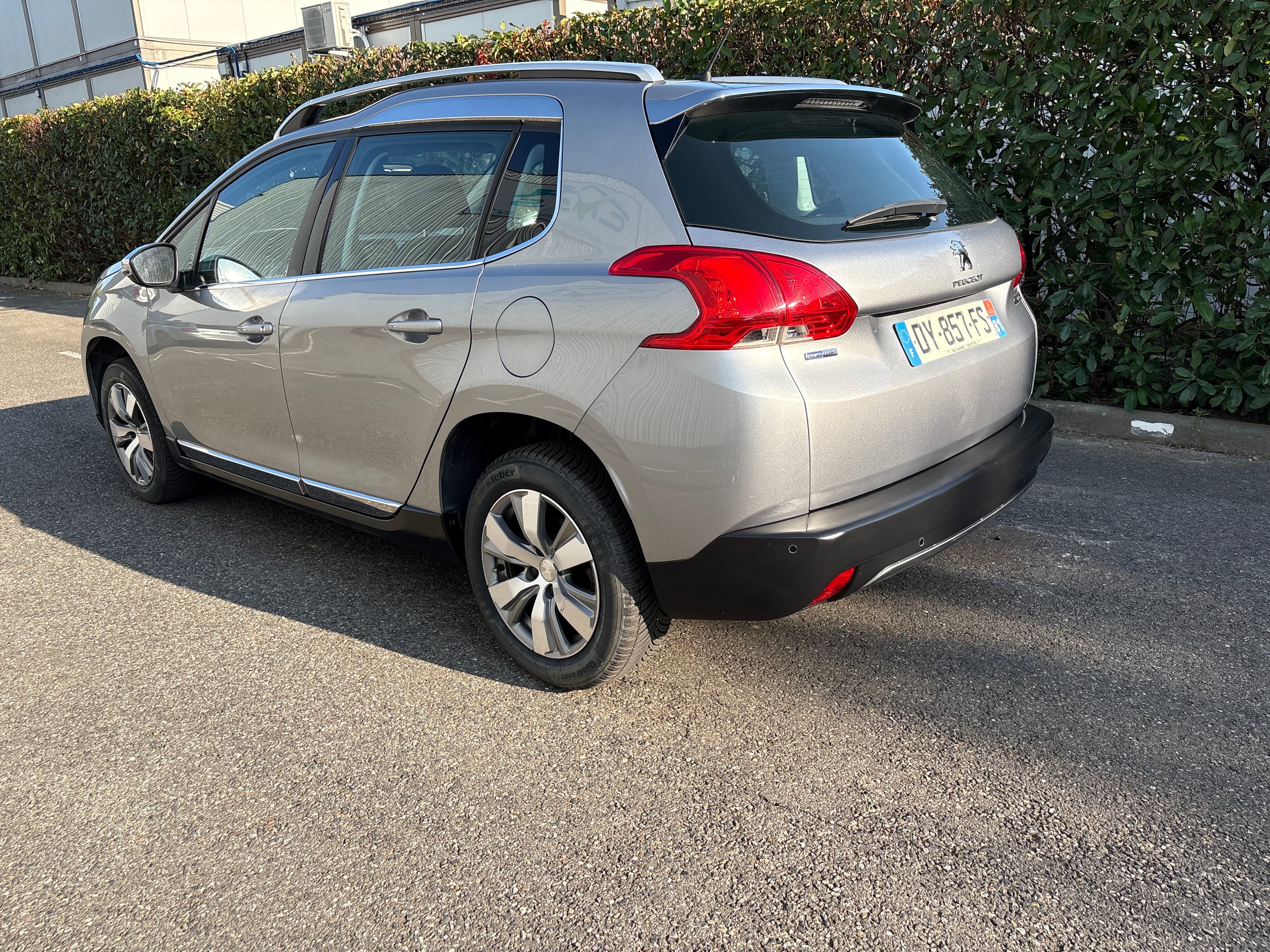 Peugeot 2008 met GPS