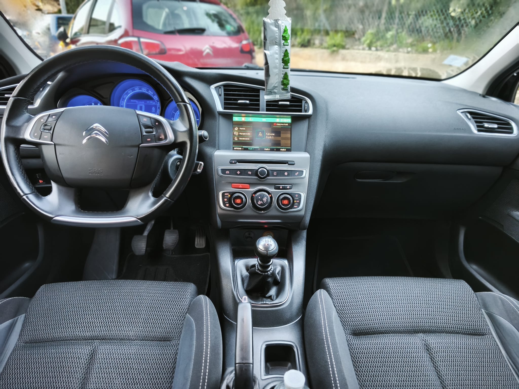 Citroen C4 1.6 120ch Millenium Business mit Tempomat